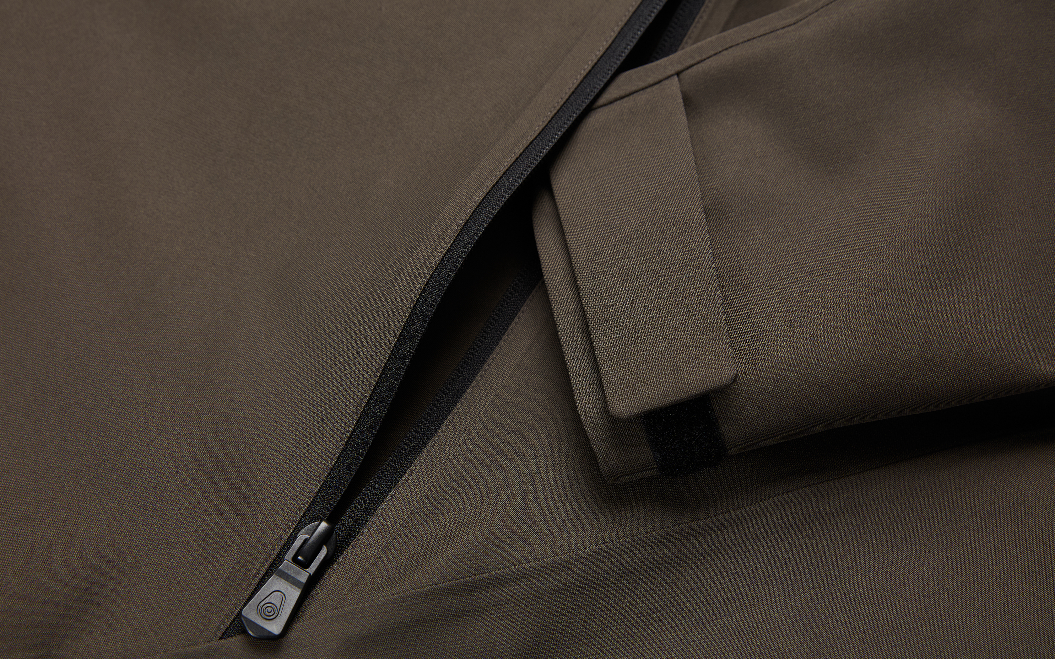 AMPLIFIER GORE TEX JACKET