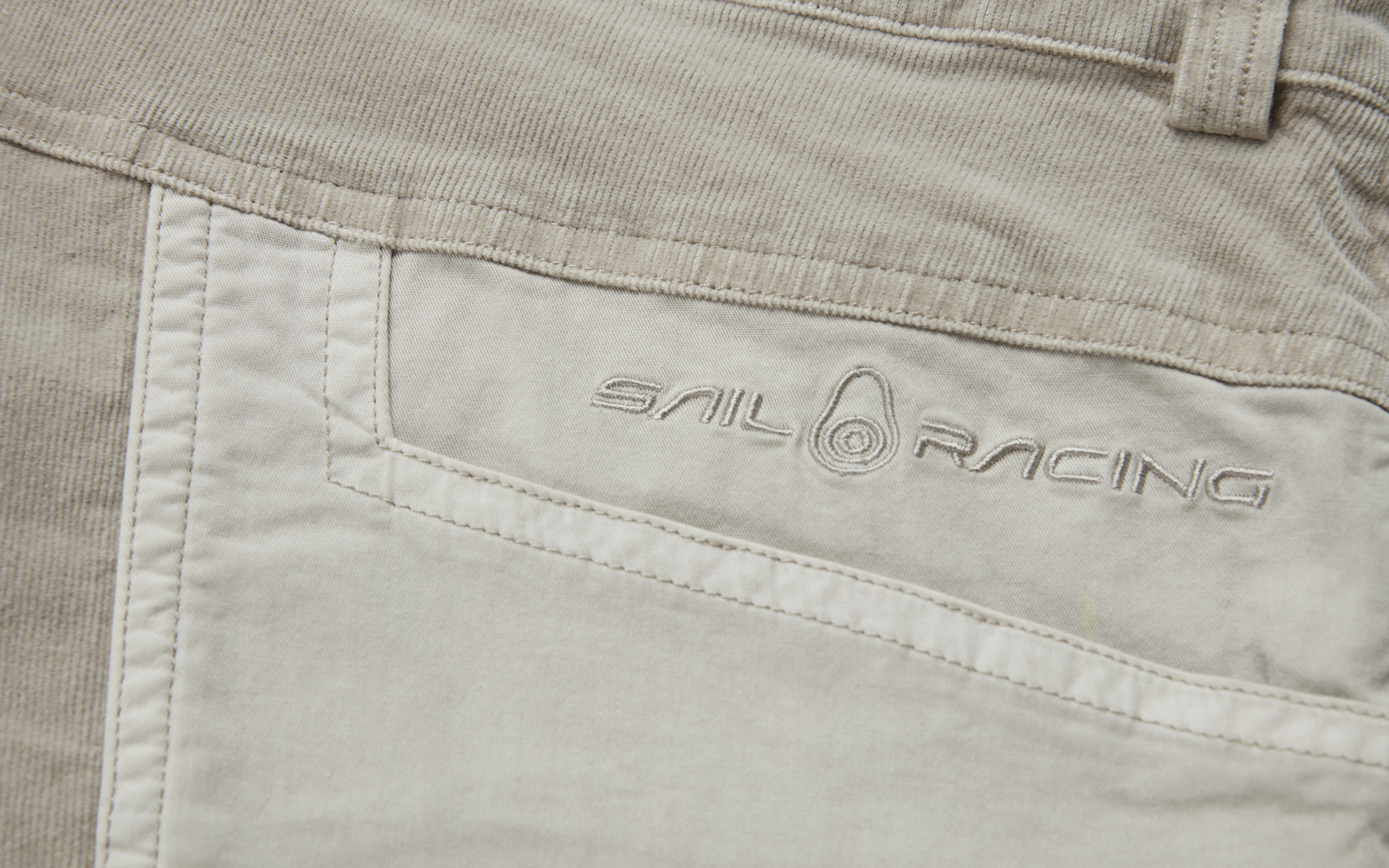 BLOCKED CORDUROY SHORTS