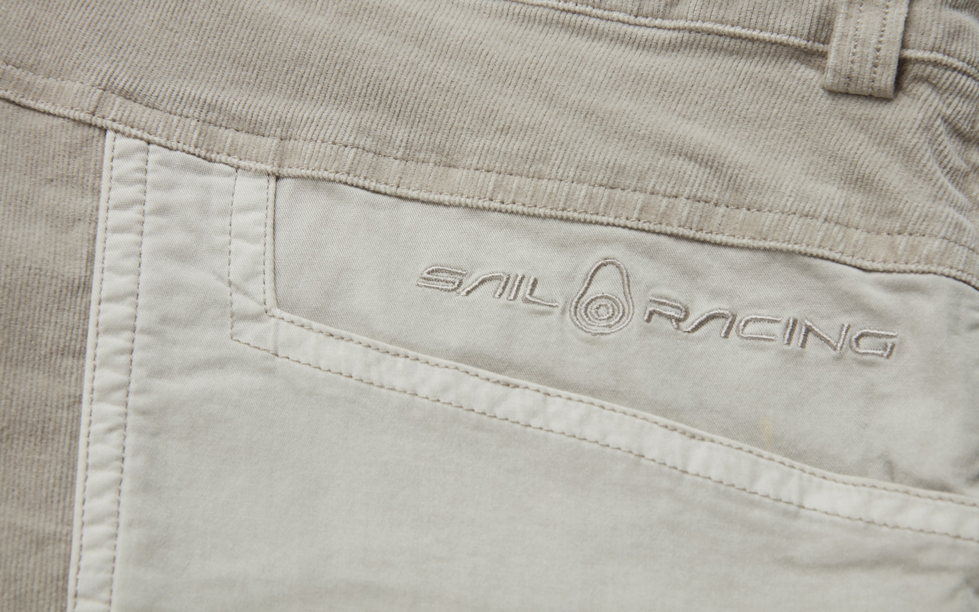 BLOCKED CORDUROY SHORTS