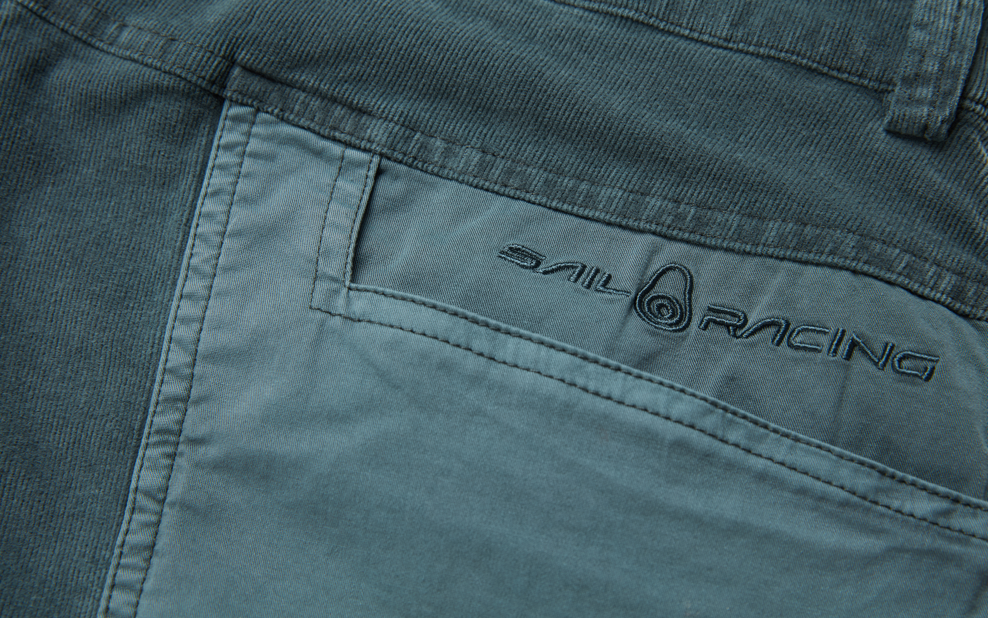 BLOCKED CORDUROY SHORTS