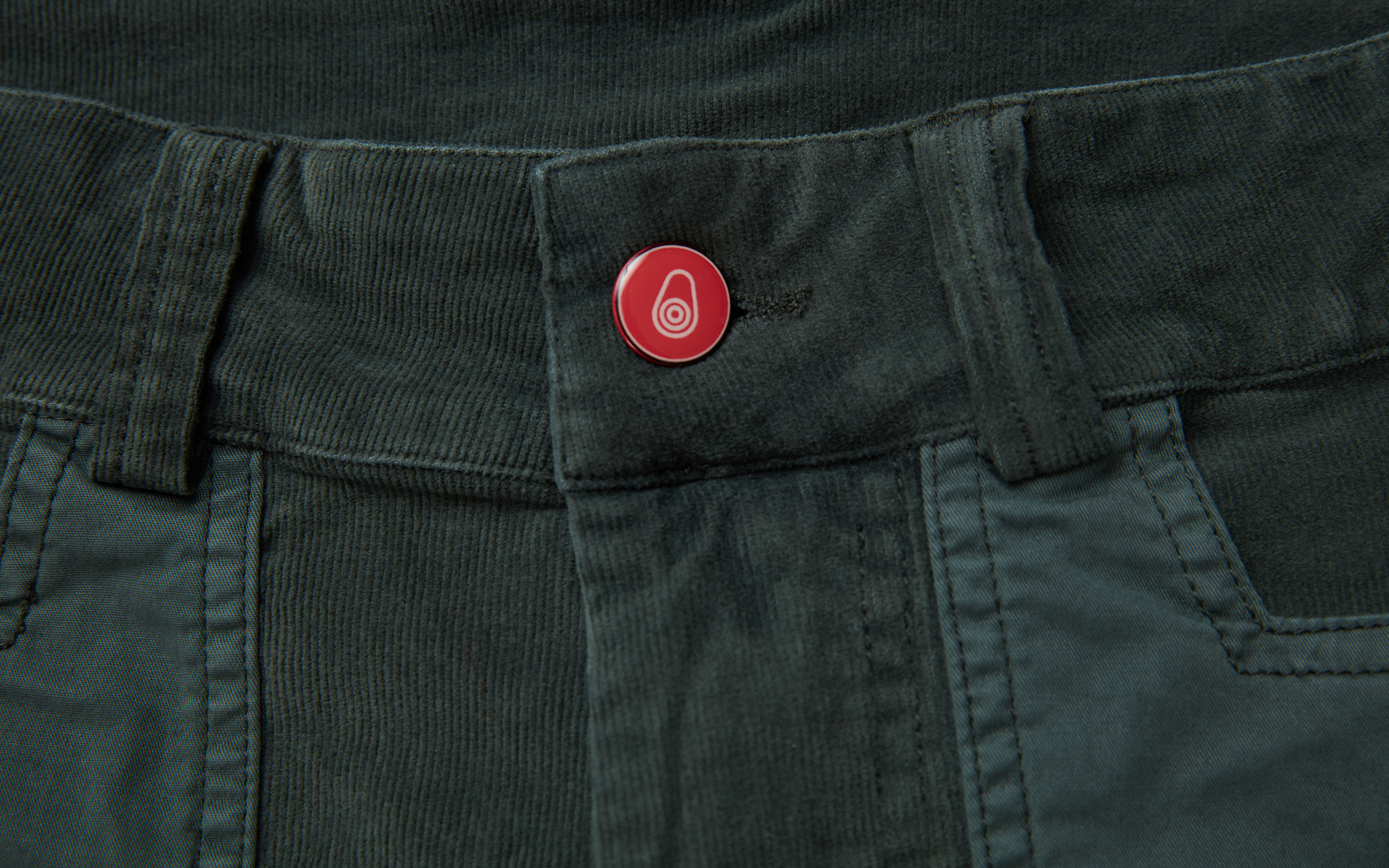 BLOCKED CORDUROY SHORTS