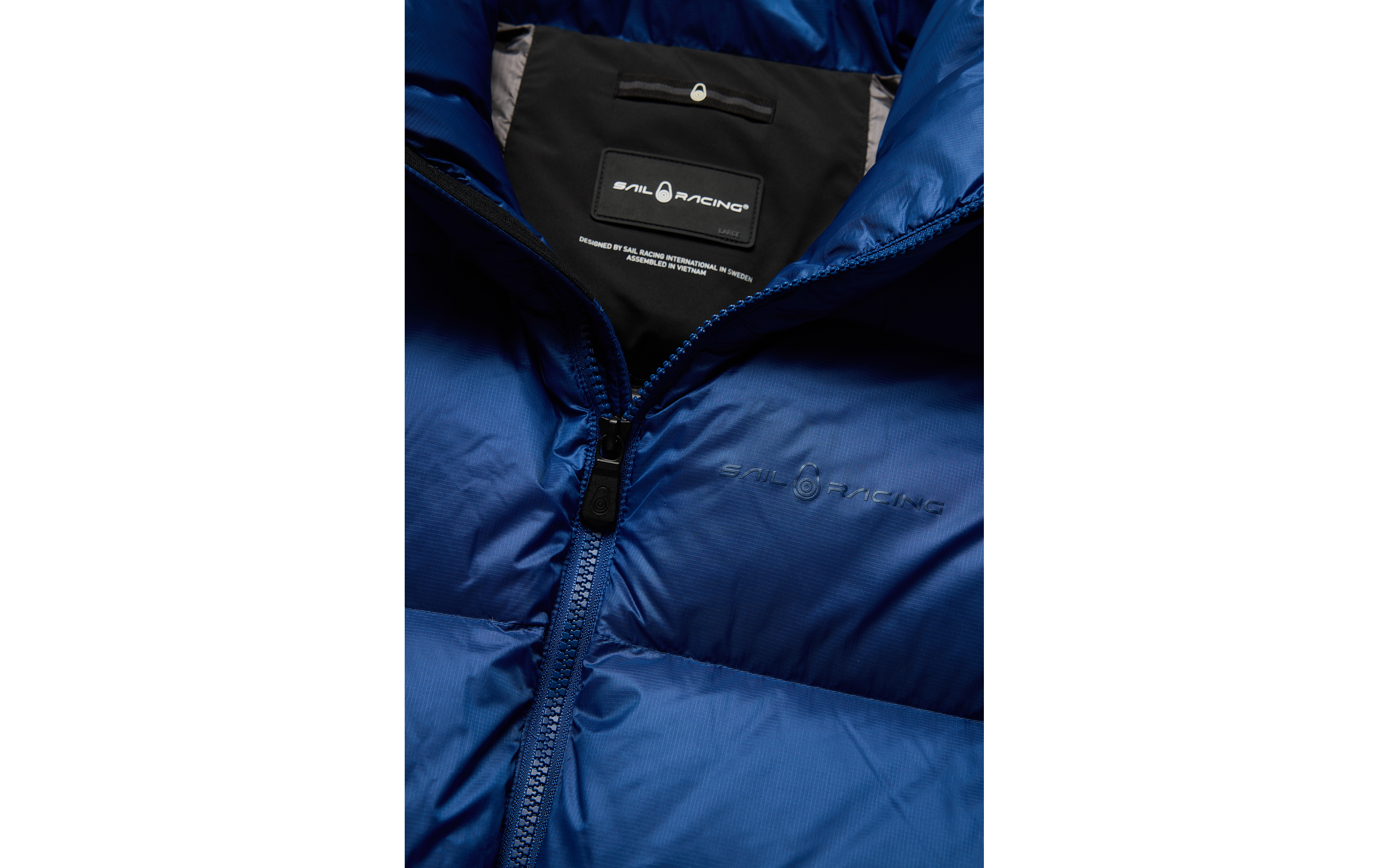 CLOUD DOWN VEST