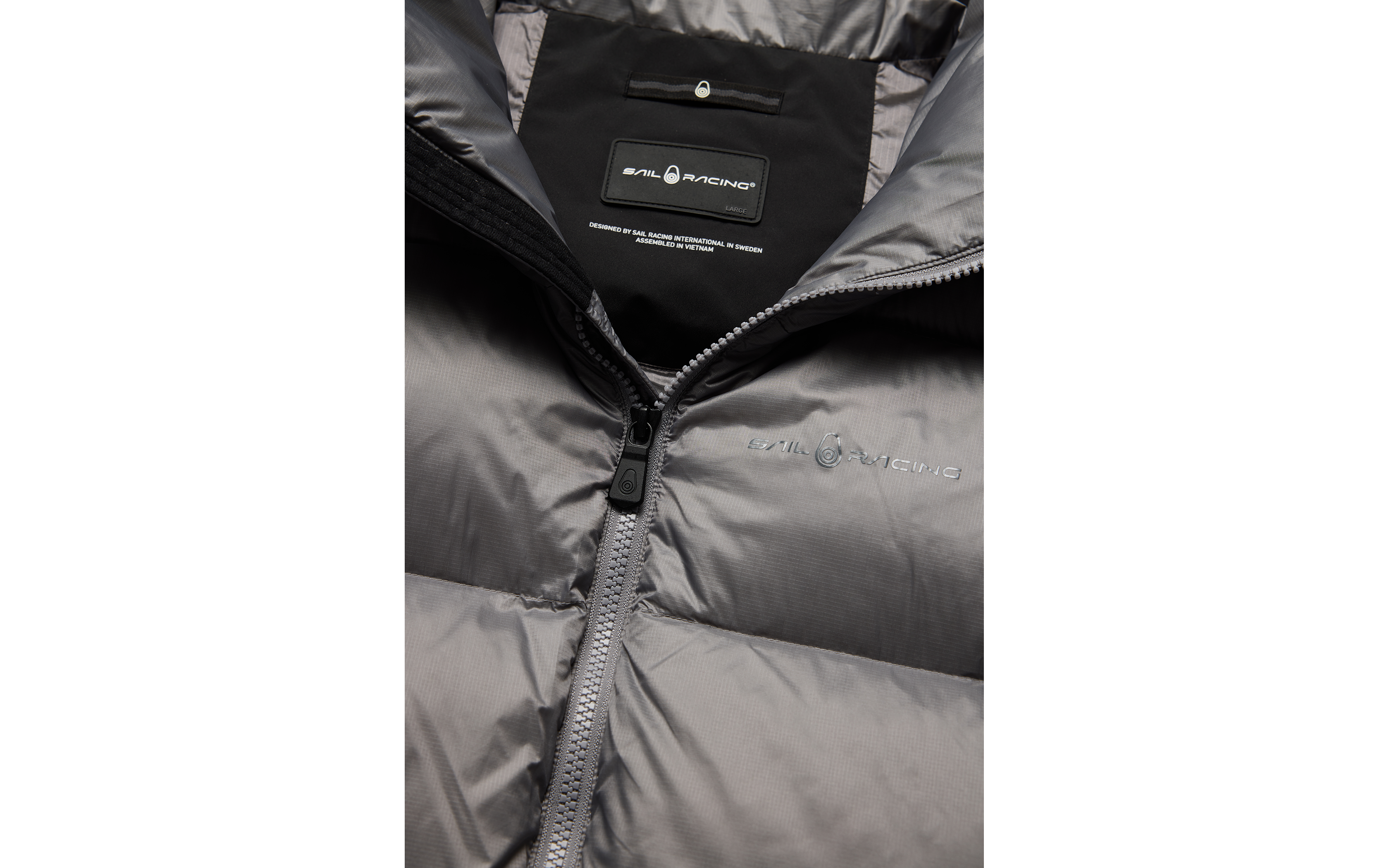 CLOUD DOWN VEST