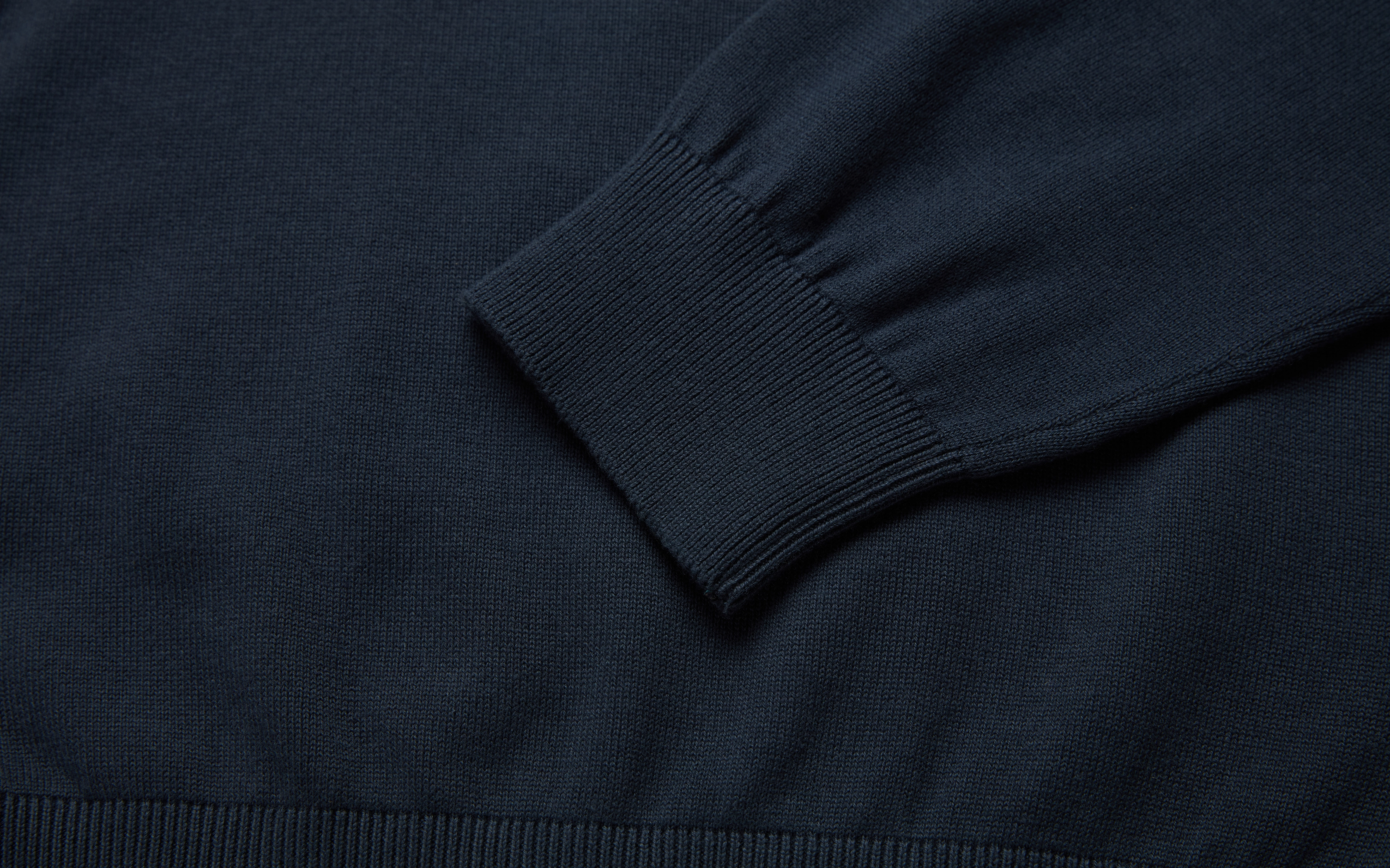 BOWMAN KNITTED HOOD