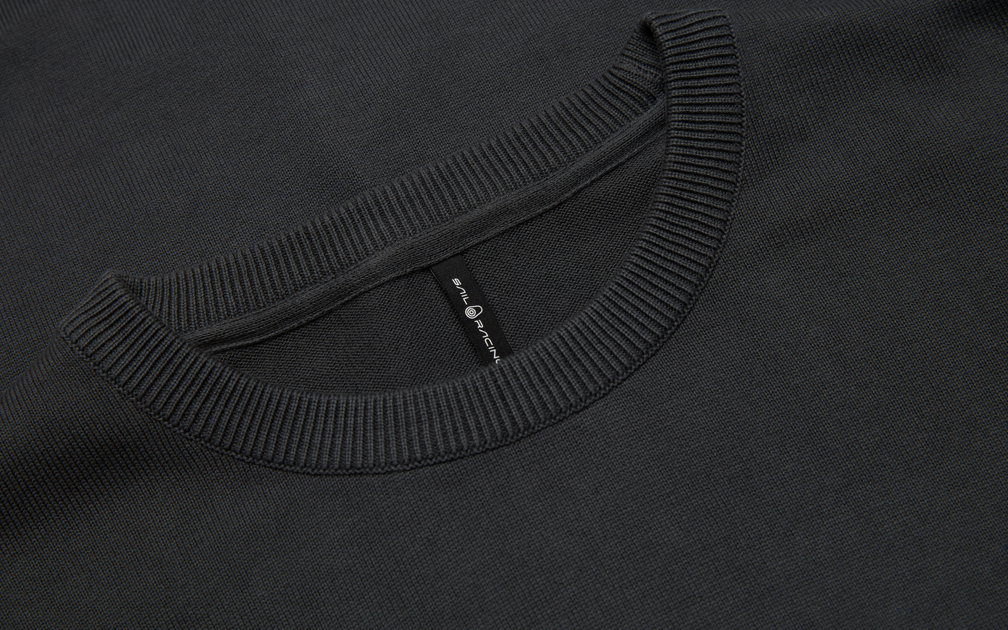 BOWMAN KNITTED CREW NECK 
