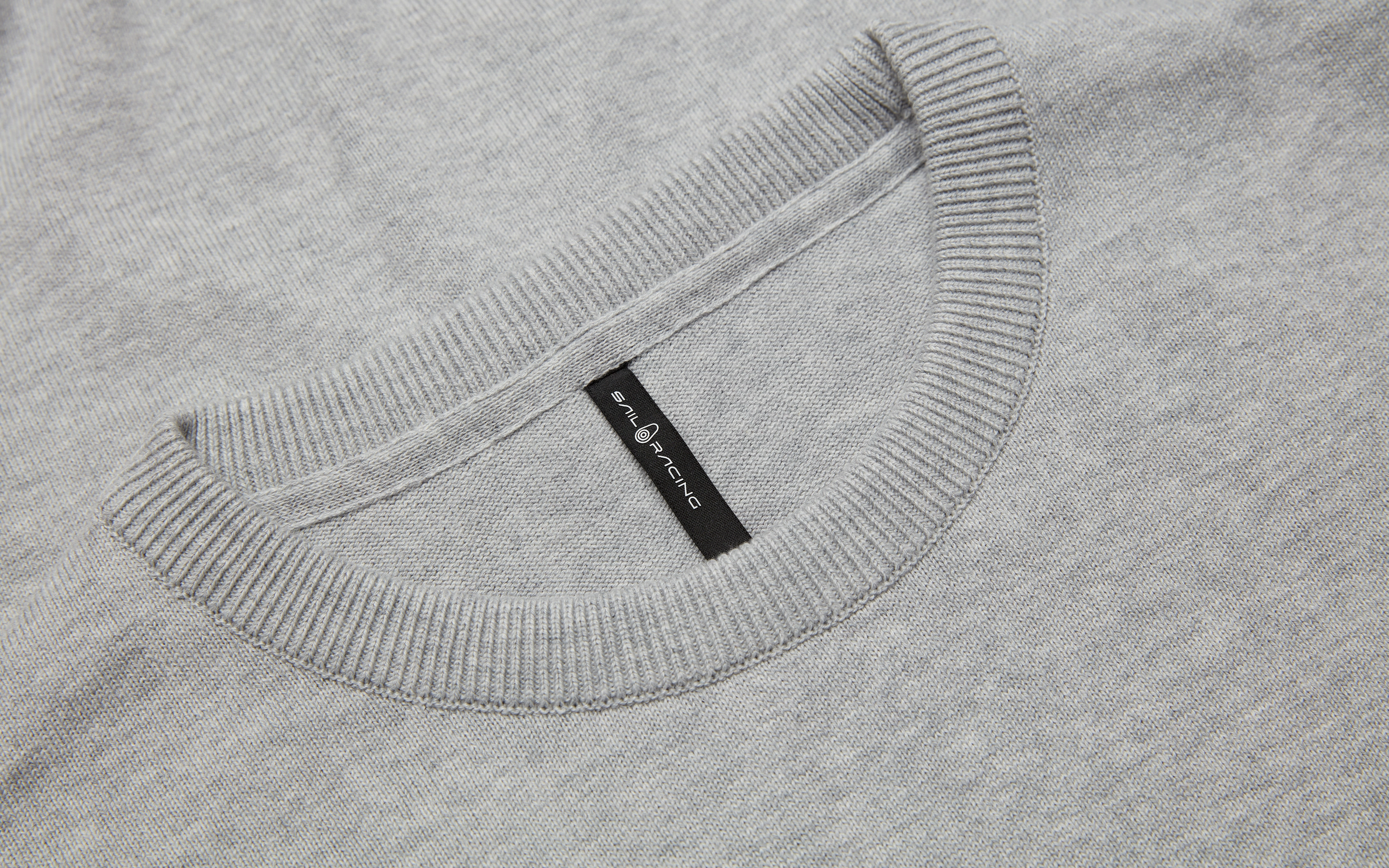 BOWMAN KNITTED CREW NECK 