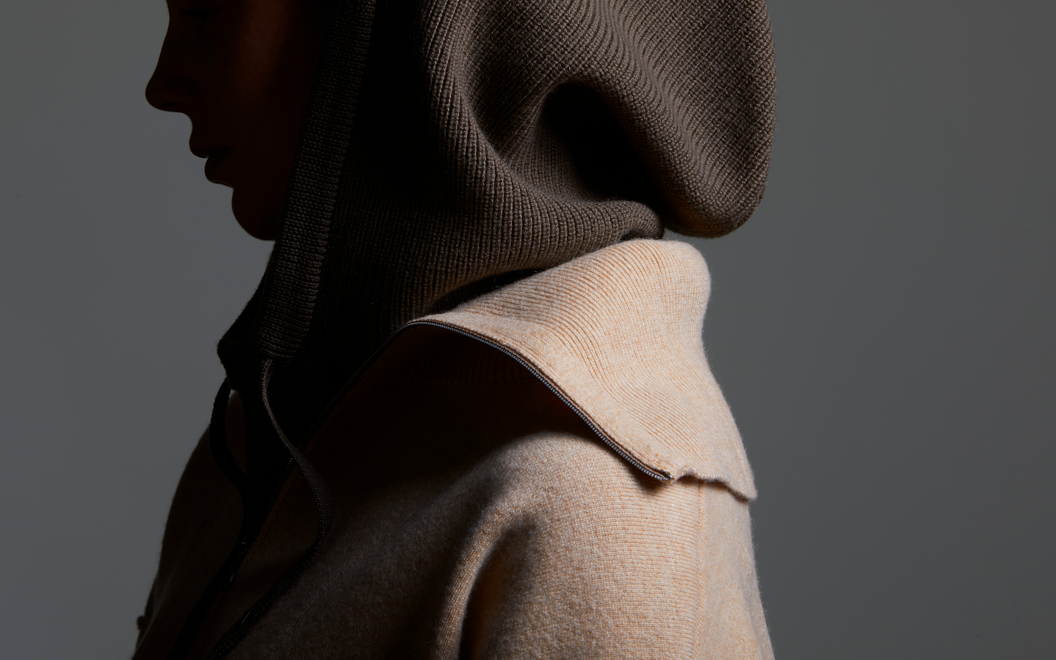 AMERY T-NECK
