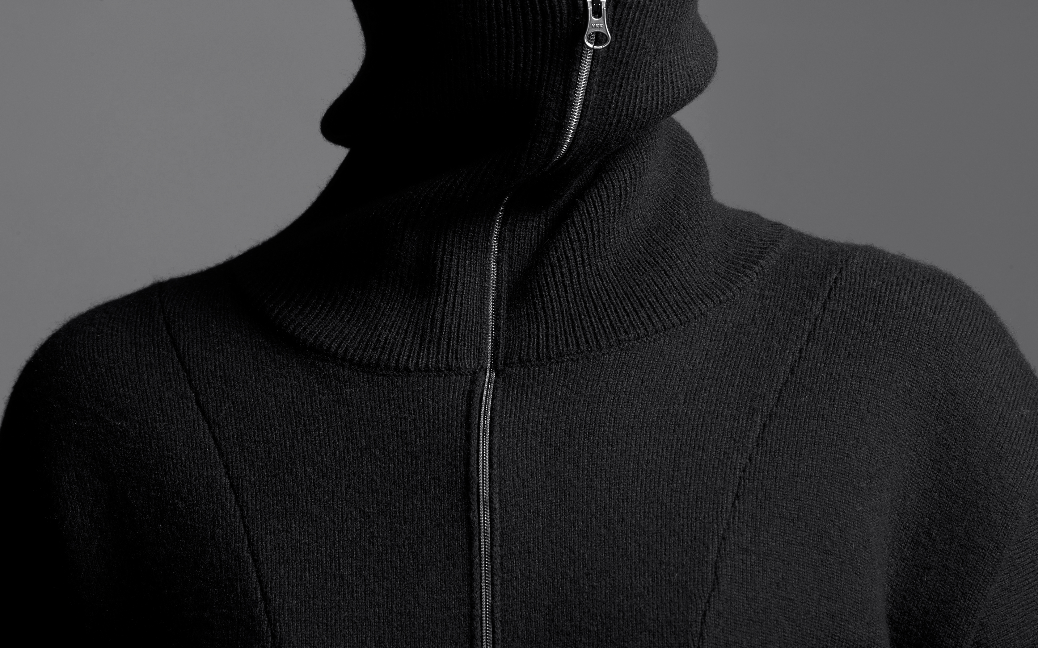 AMERY T-NECK