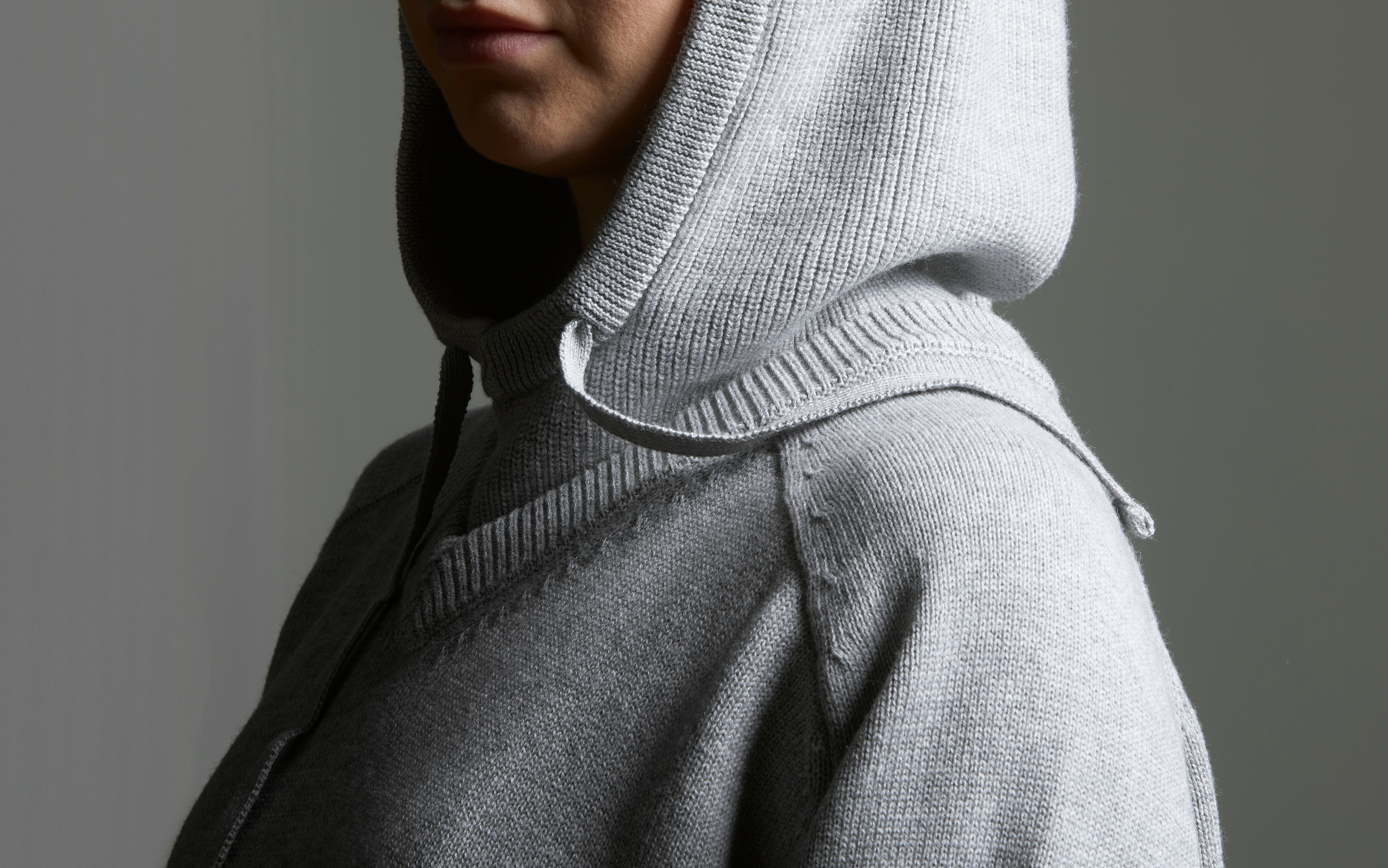 FROSTWAVE HOODIE