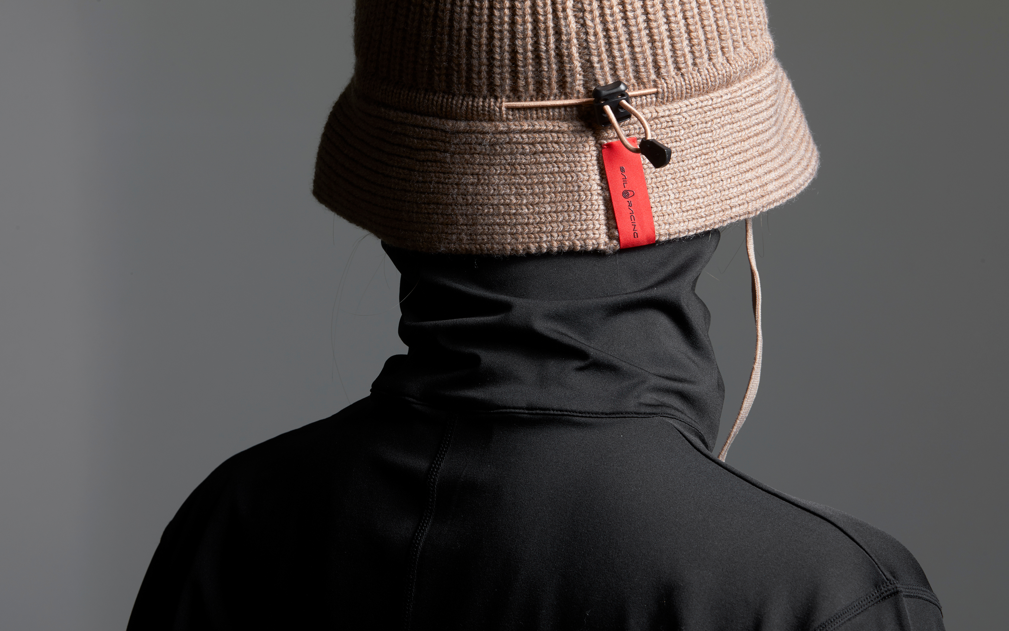 FROSTWAVE KNITTED HAT