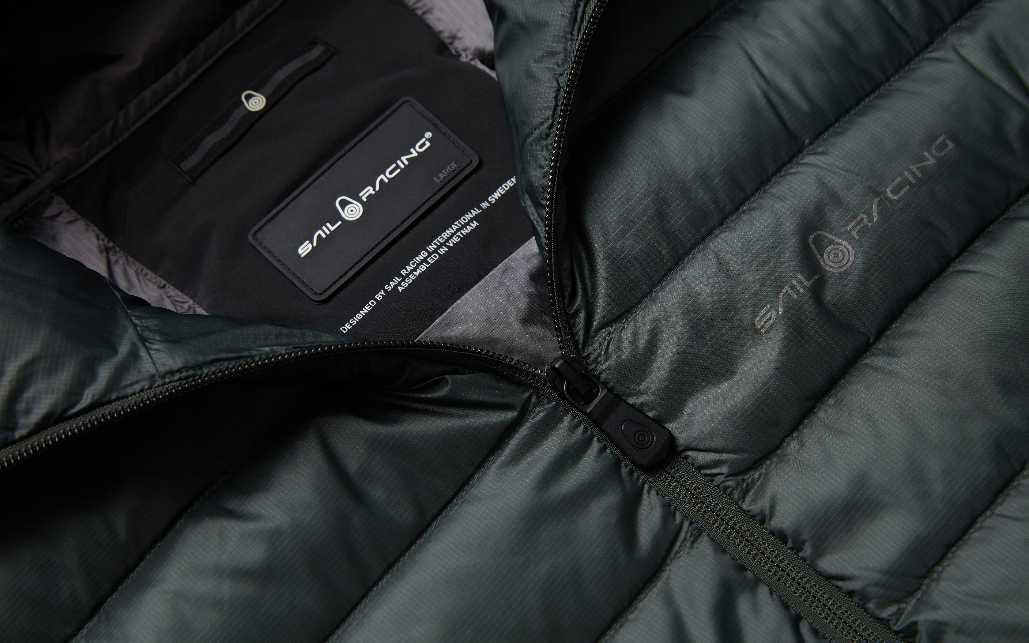 SPRAY HYBRID DOWN HOOD