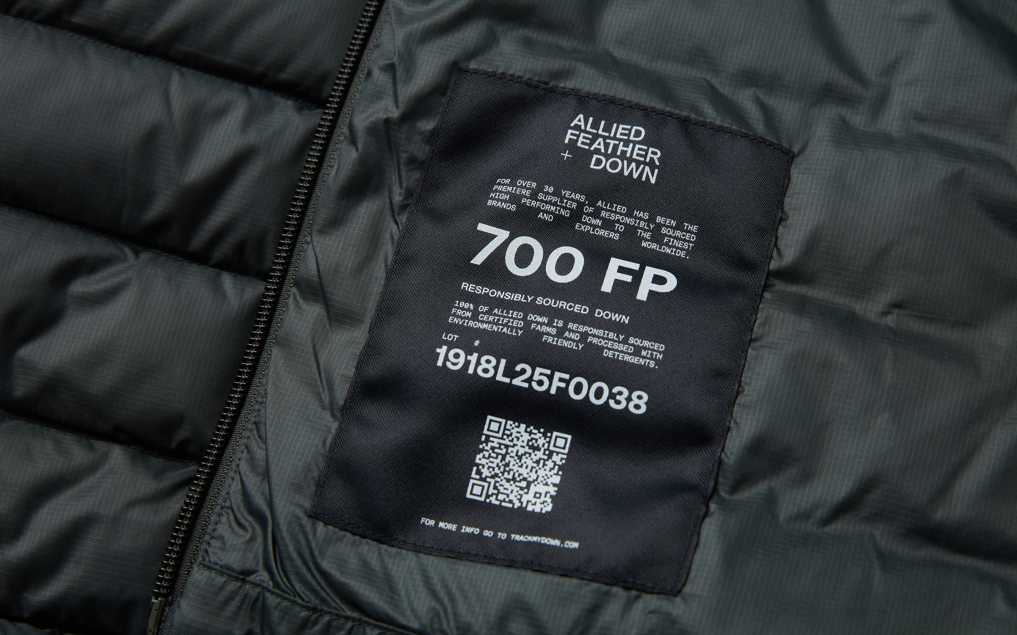 SPRAY HYBRID DOWN HOOD