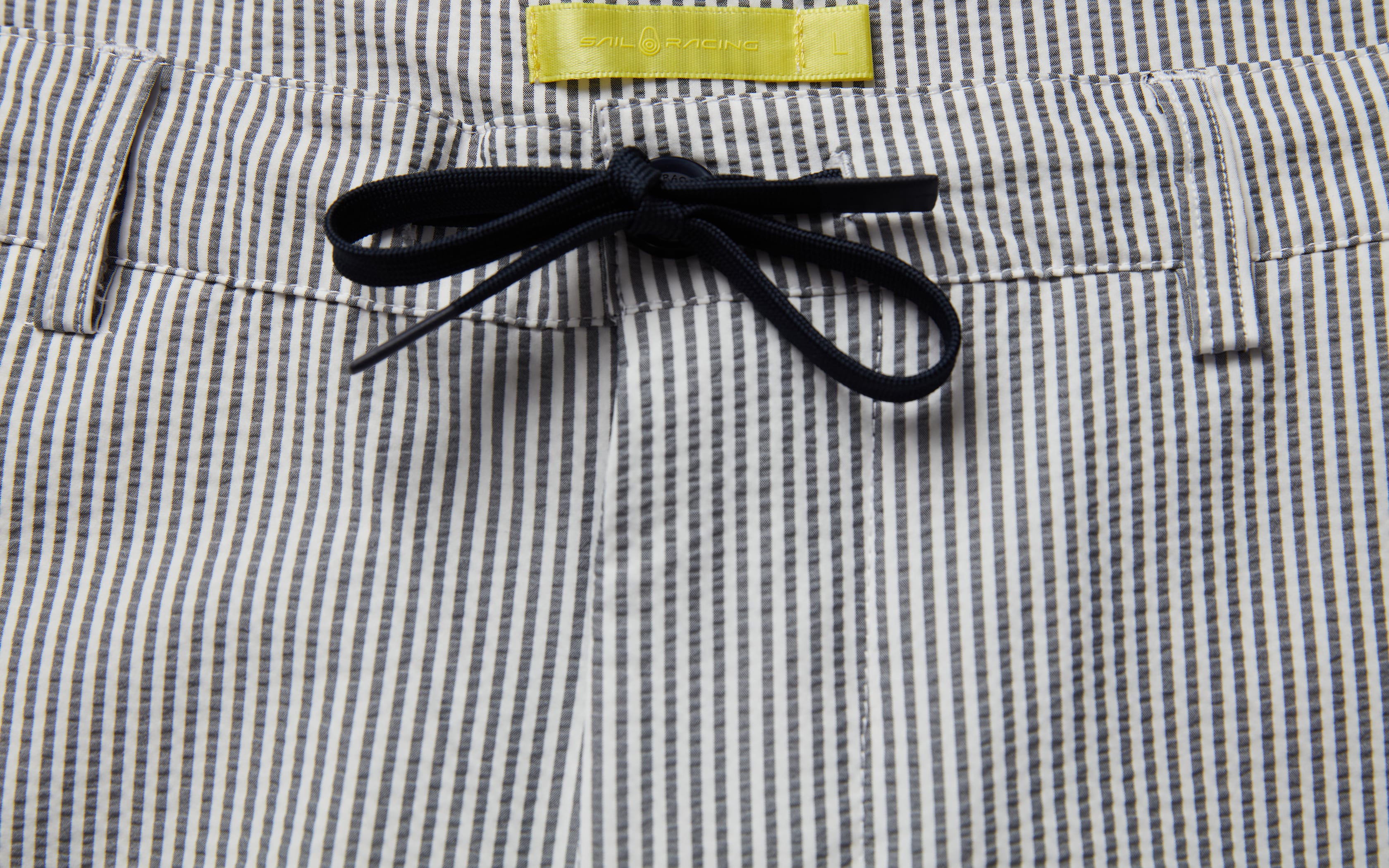 TORNADO SEERSUCKER SHORTS