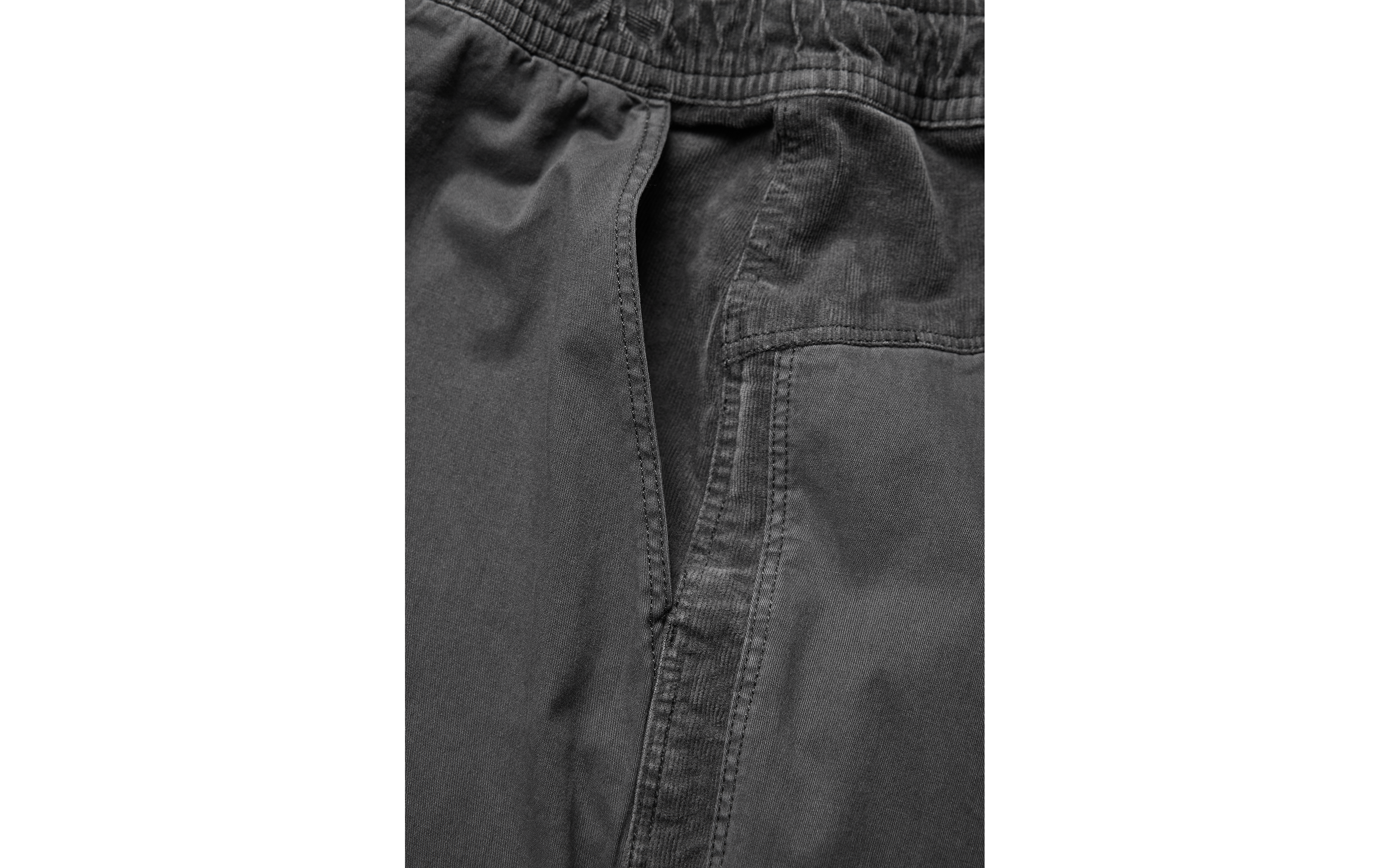 BLOCKED CORDUROY VOLLEY