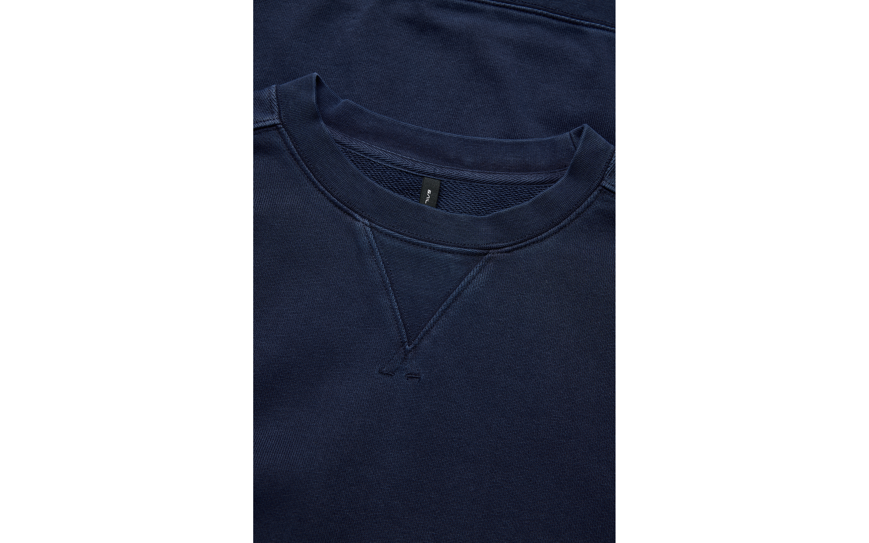 WIND PIGMENT SWEATER