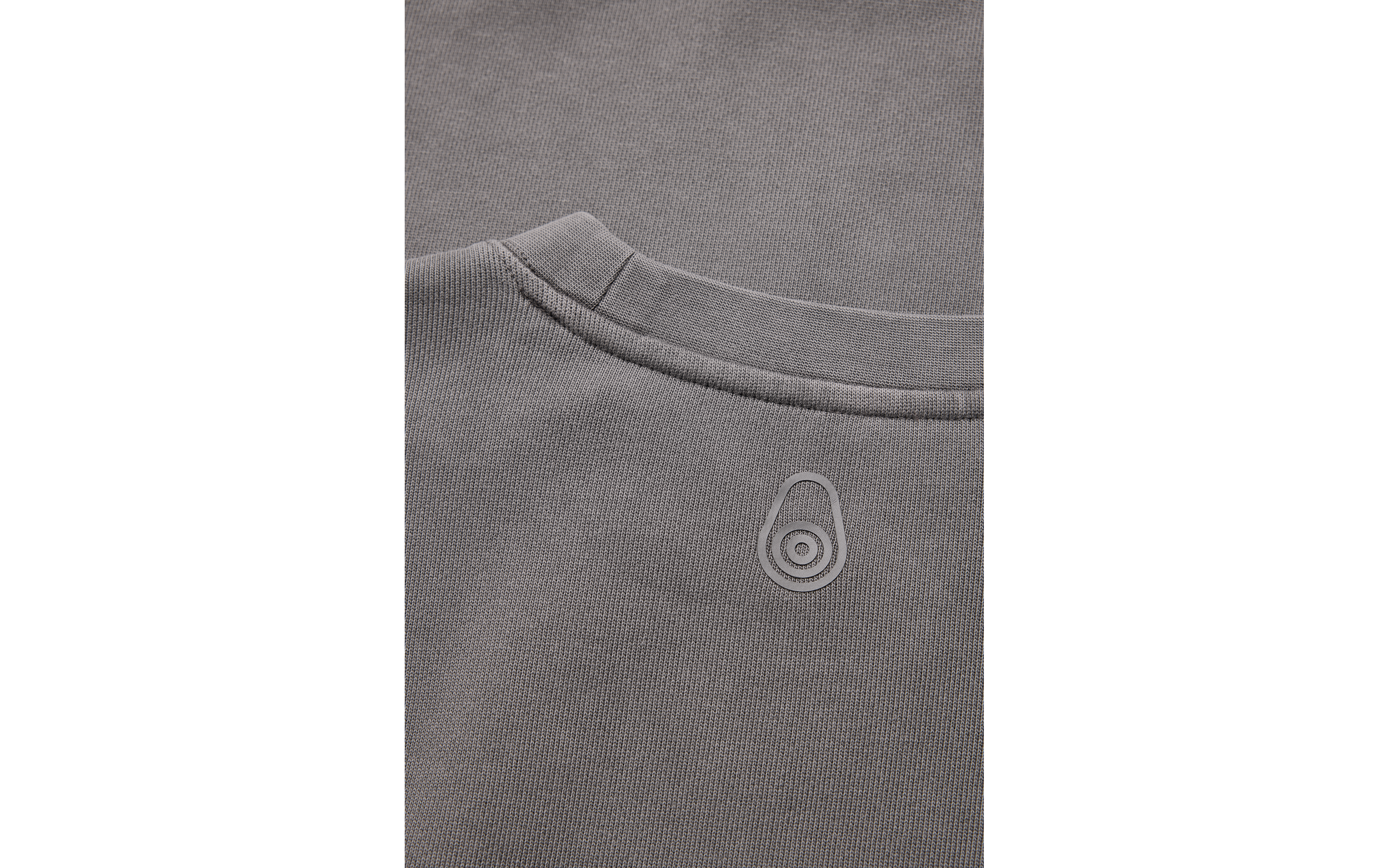 WIND PIGMENT SWEATER