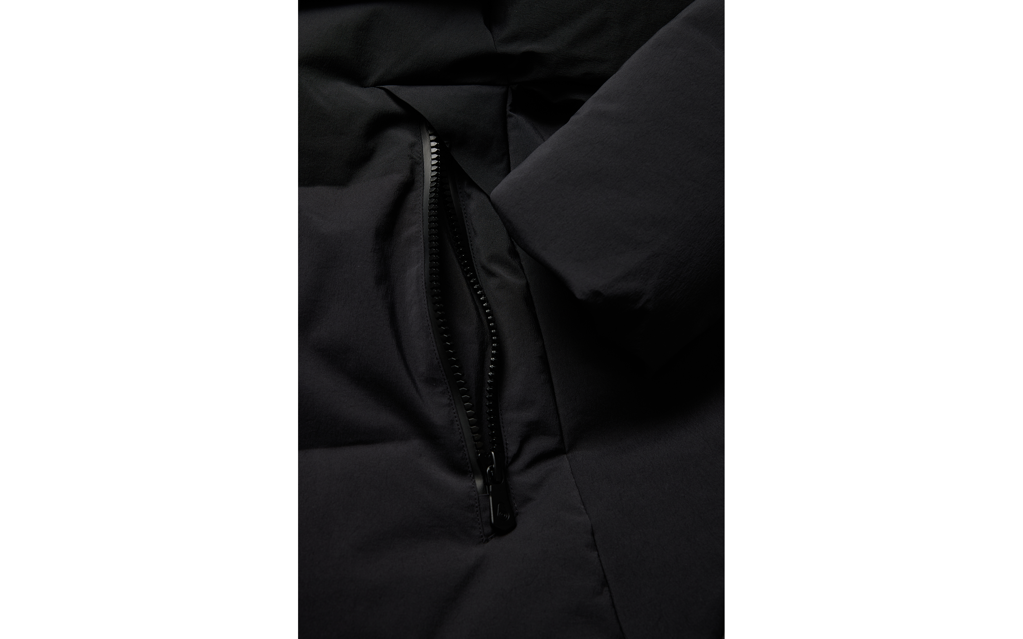 ARC DOWN JACKET