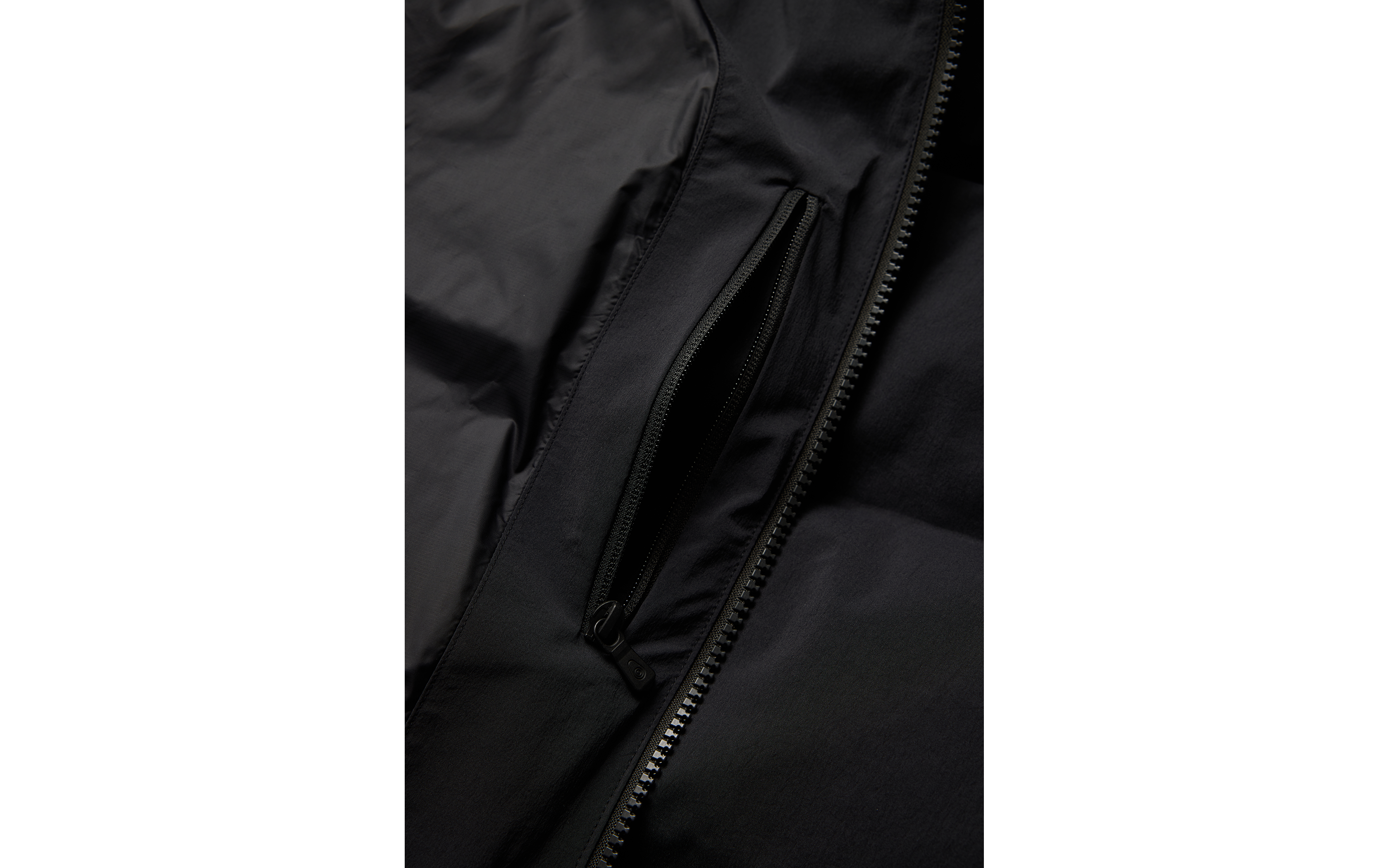ARC DOWN JACKET