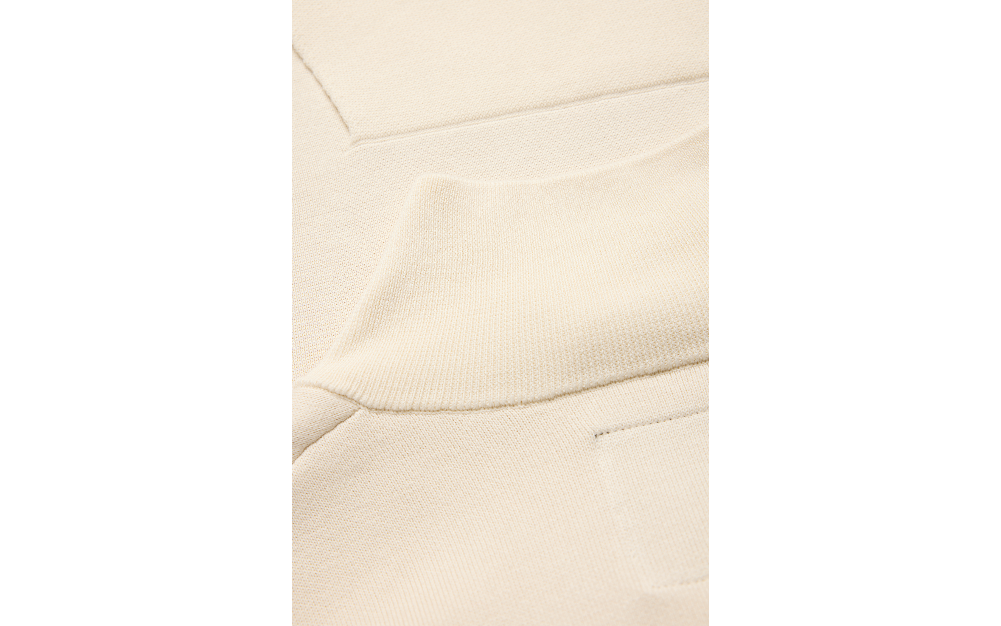 ARC KNITTED T-NECK 