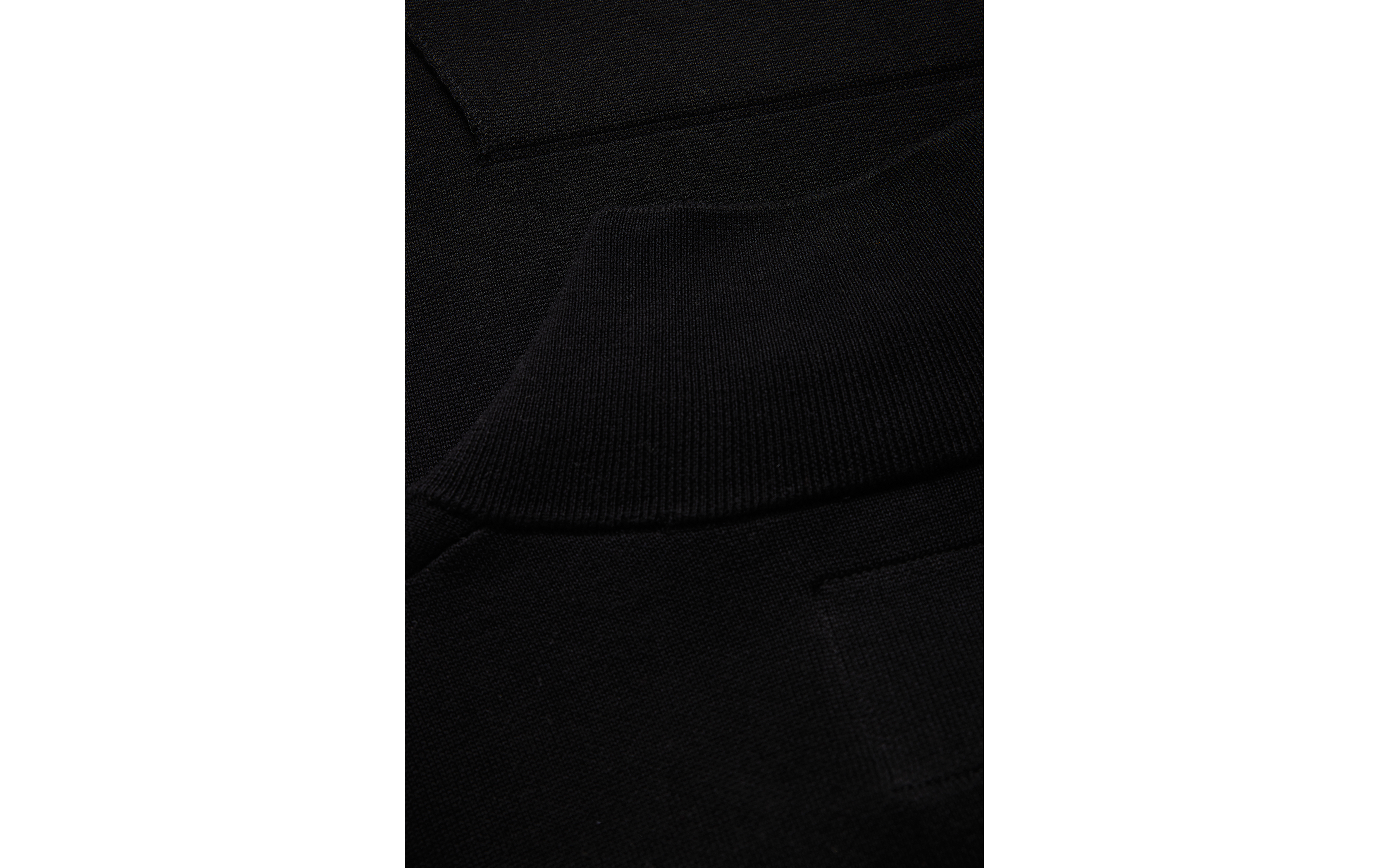 ARC KNITTED T-NECK 