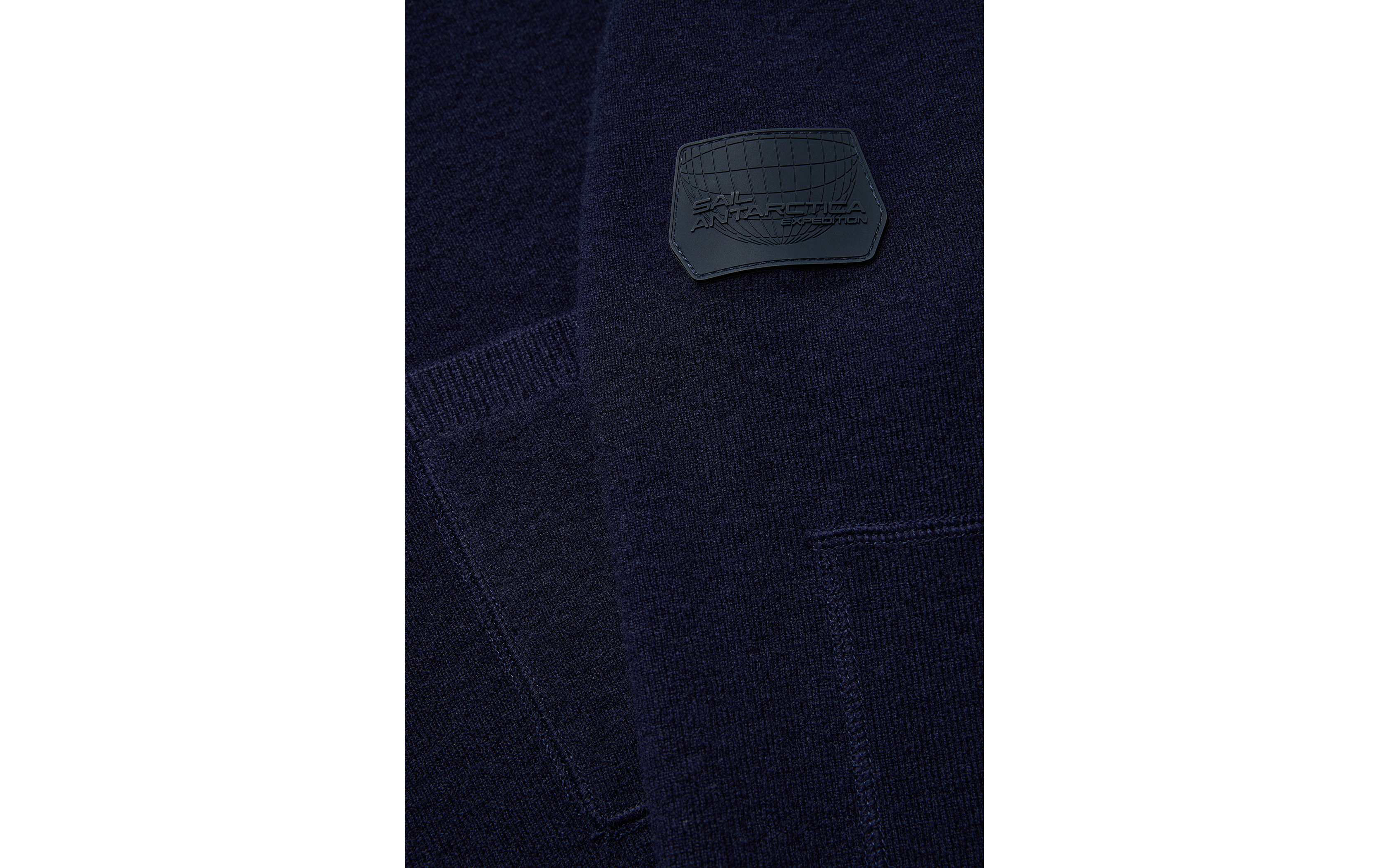 SPINE KNITTED CREWNECK 