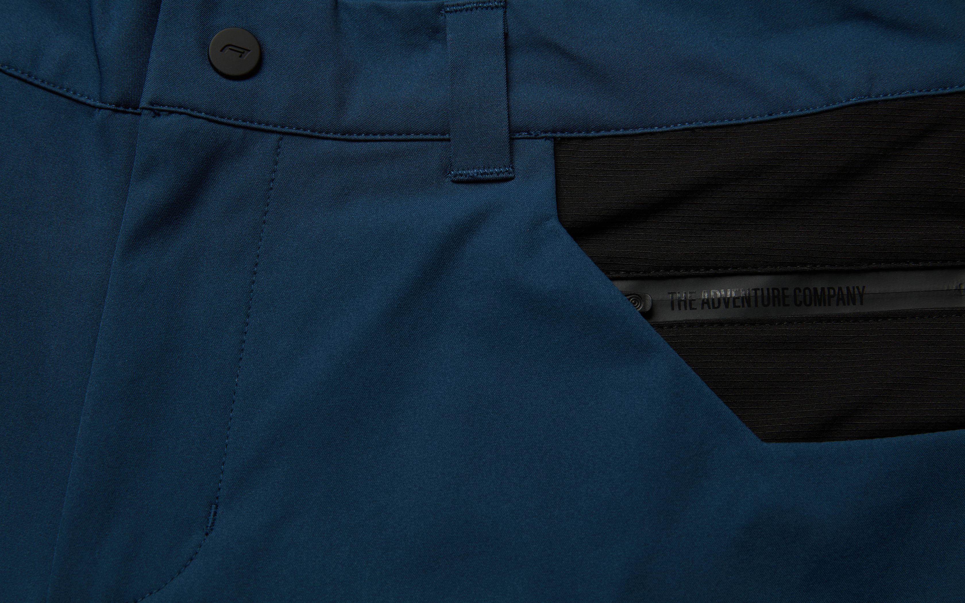 W THE ADV SHORTS