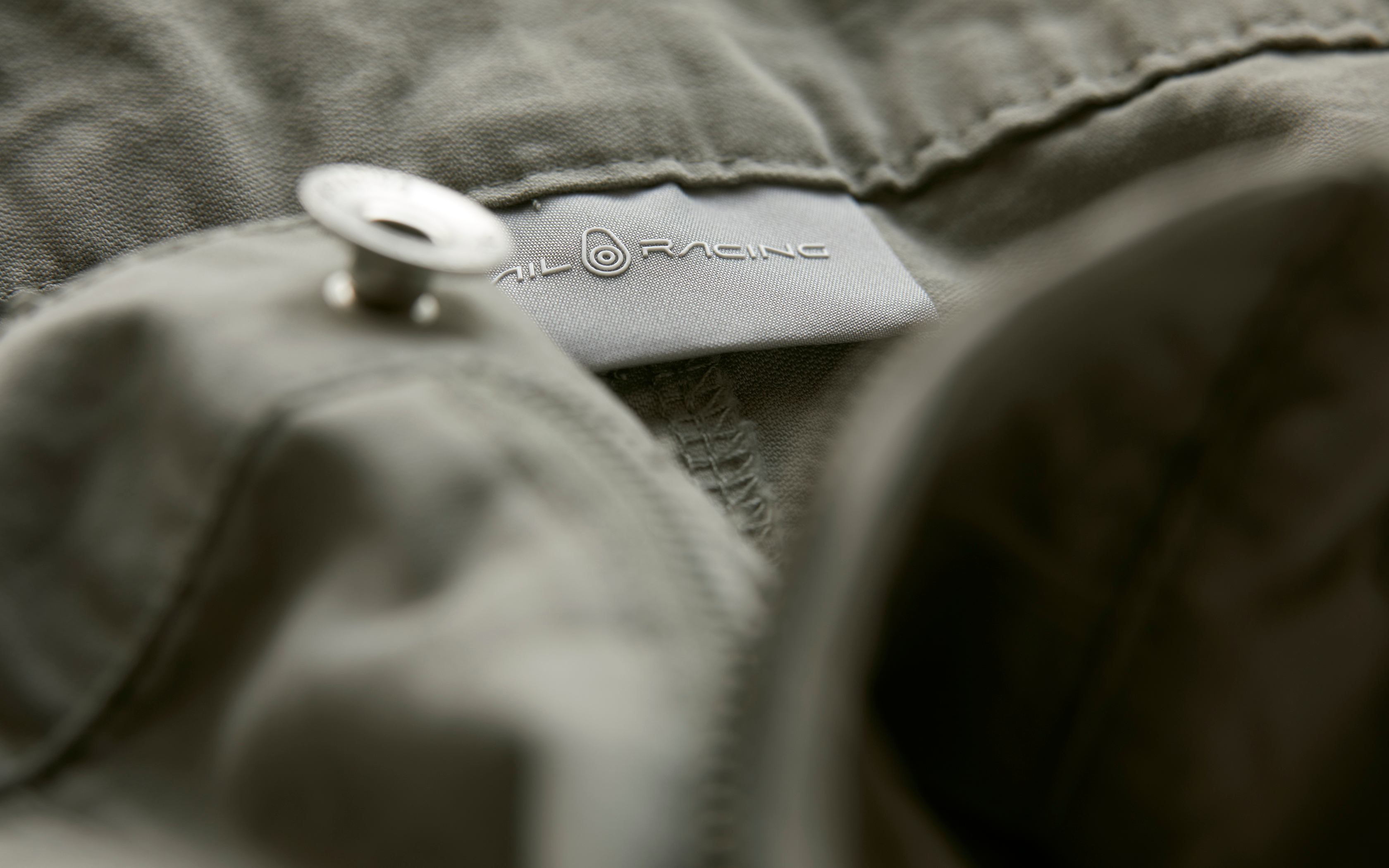 HYDRA CARGO SHORTS