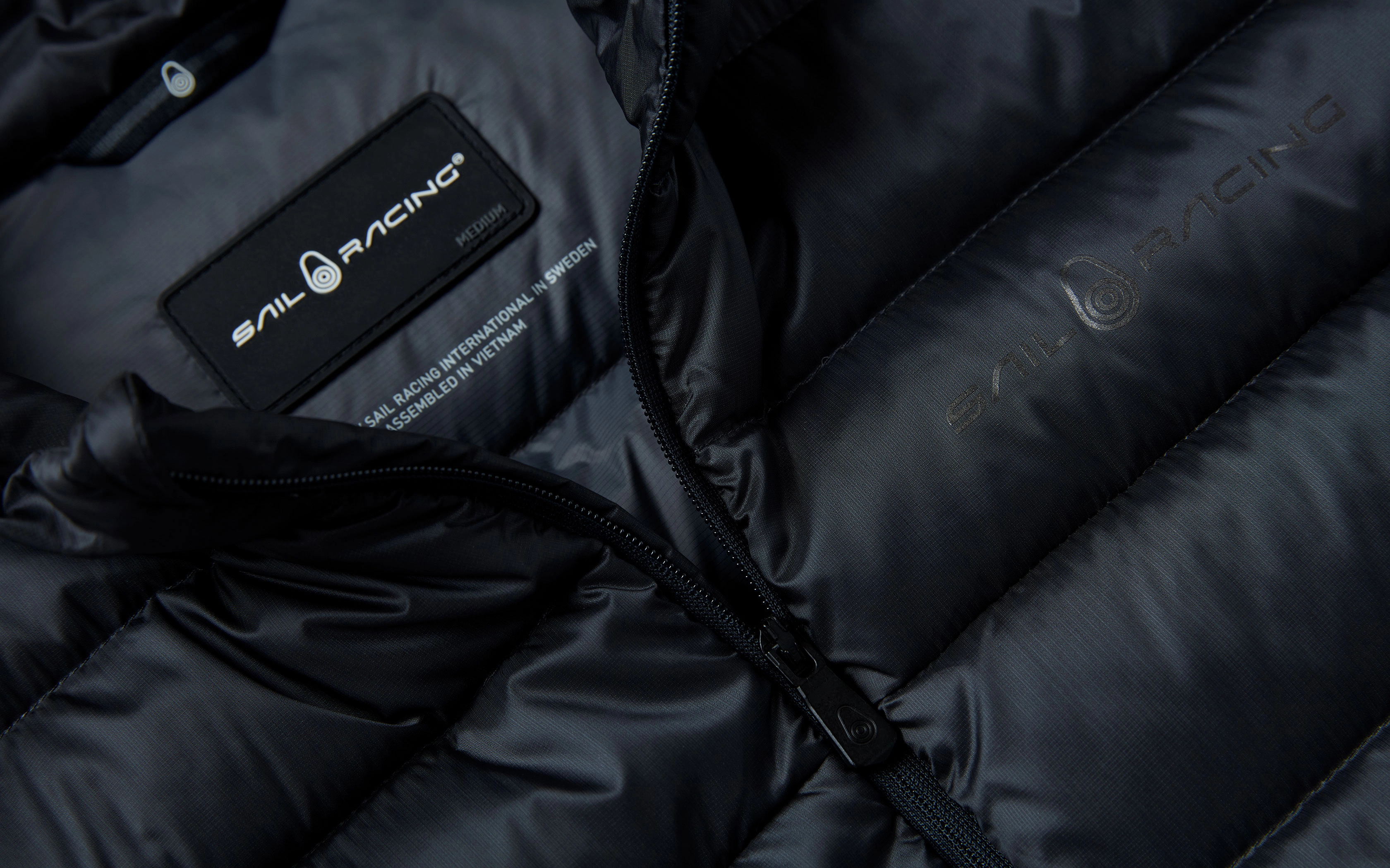 SPRAY DOWN VEST