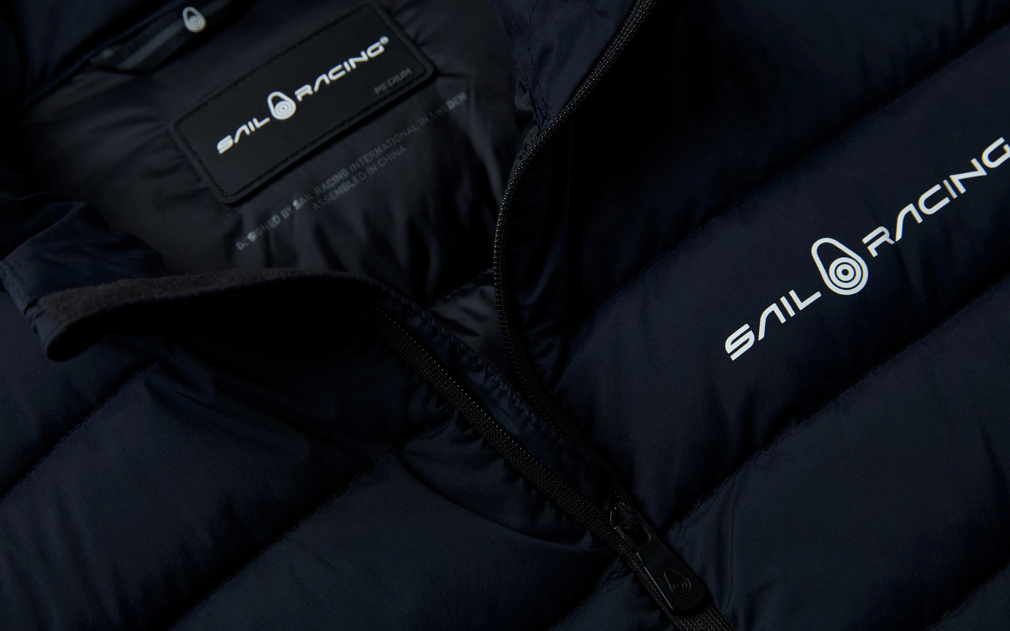 SPRAY DOWN VEST