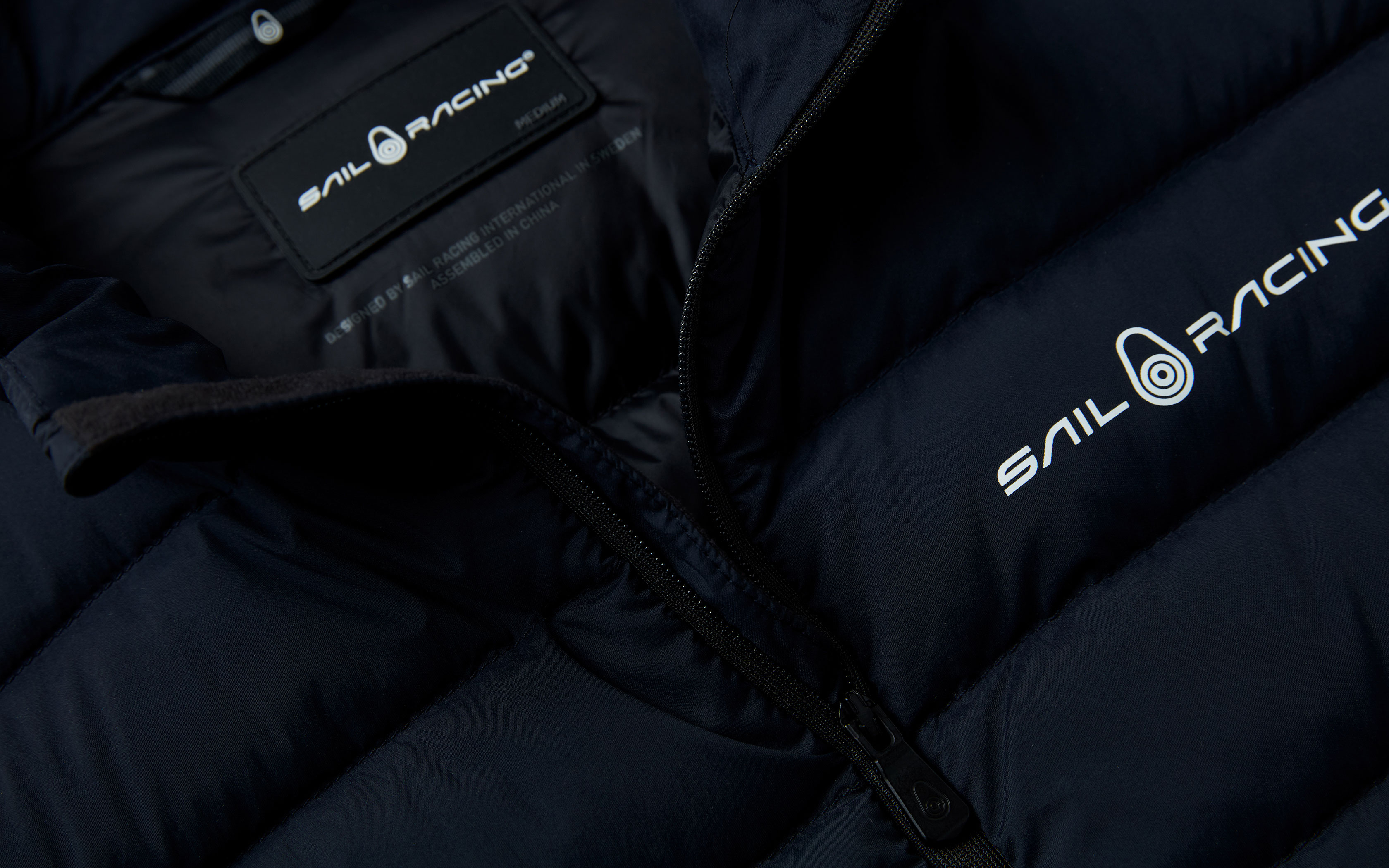 SPRAY DOWN VEST