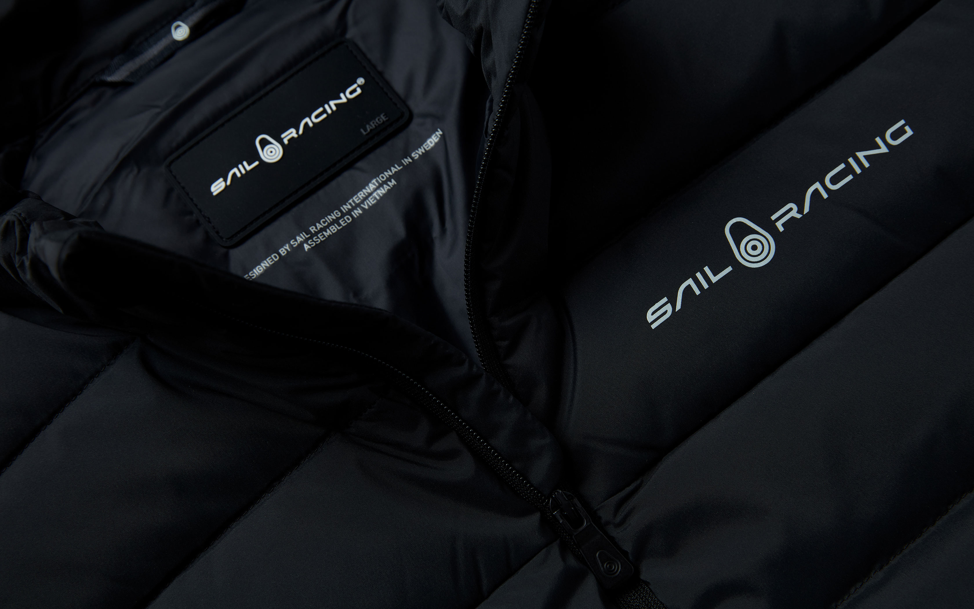 SPRAY DOWN VEST