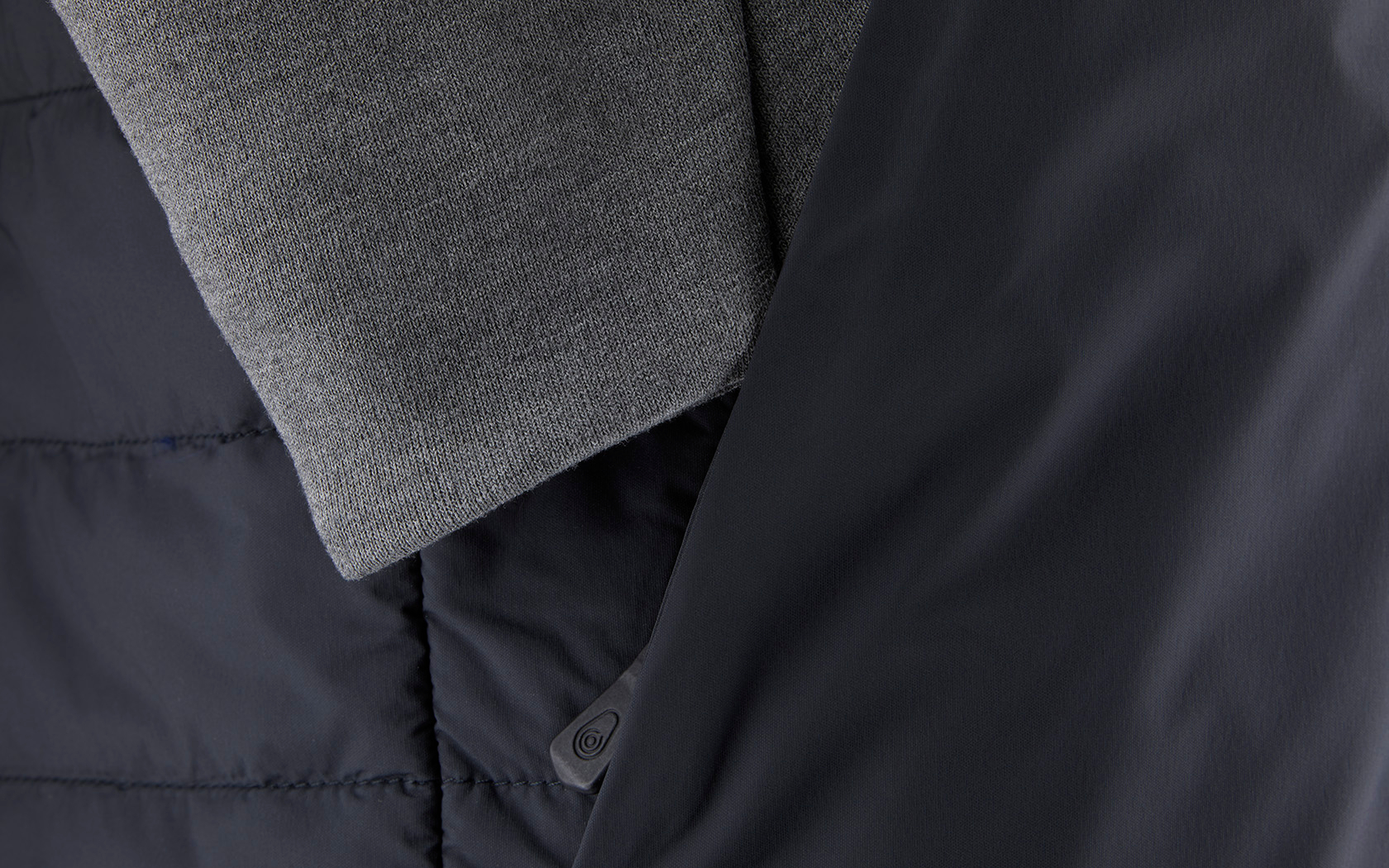 RACE TECH HYBRID ZIP JACKET