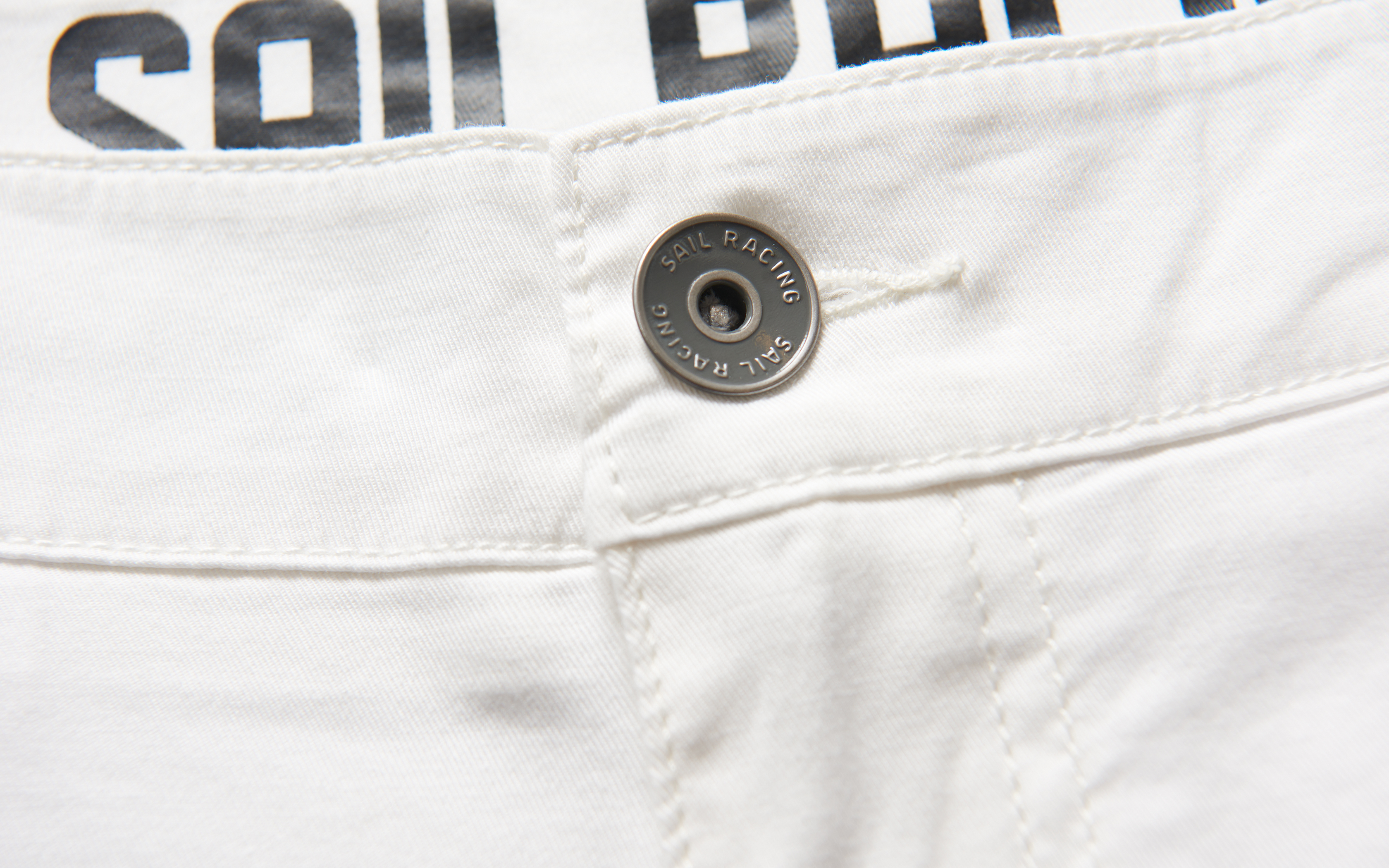 HELMSMAN CHINO SHORTS
