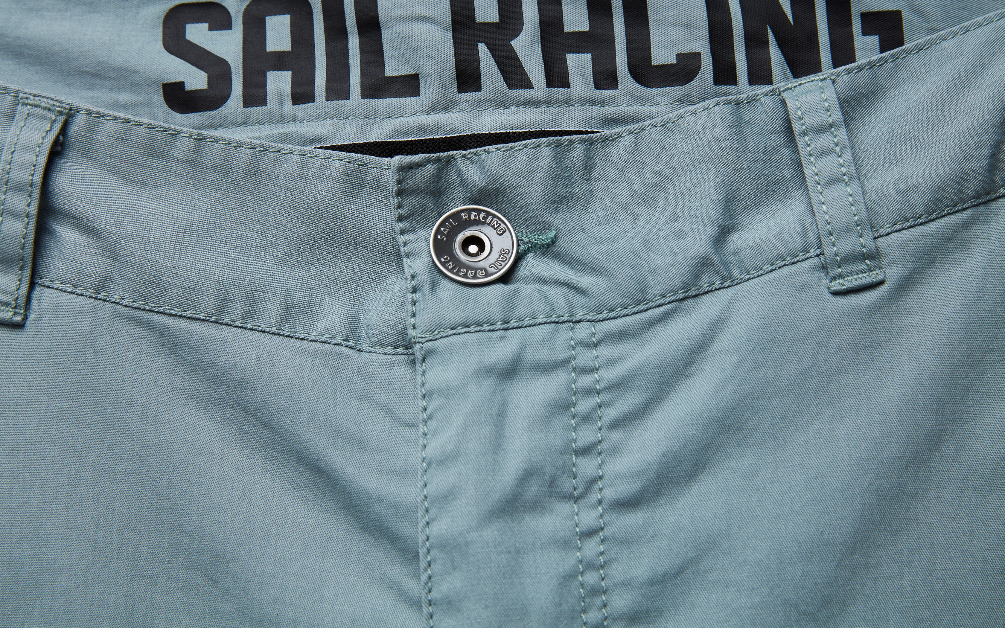 HELMSMAN CHINO SHORTS