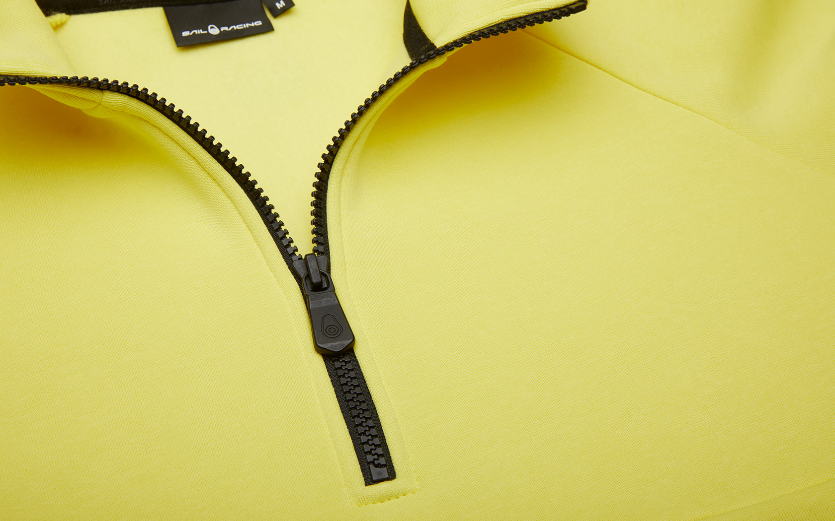 W RACE T-NECK