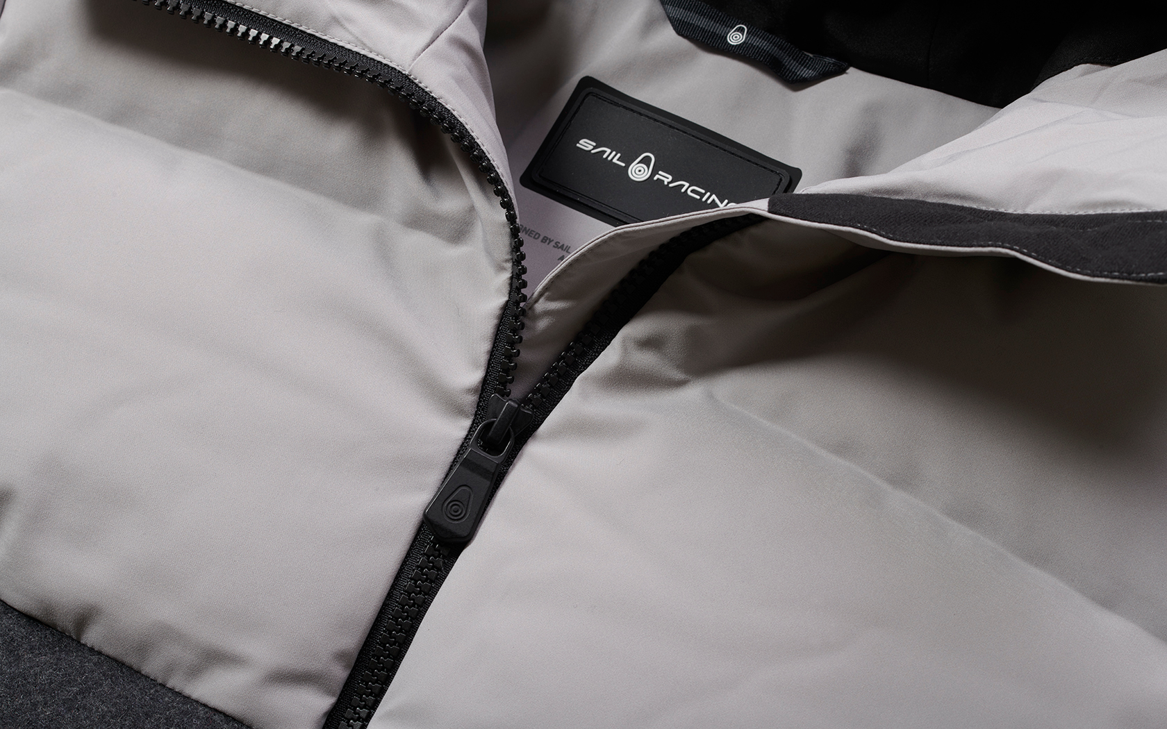 W RACE DOWN JACKET