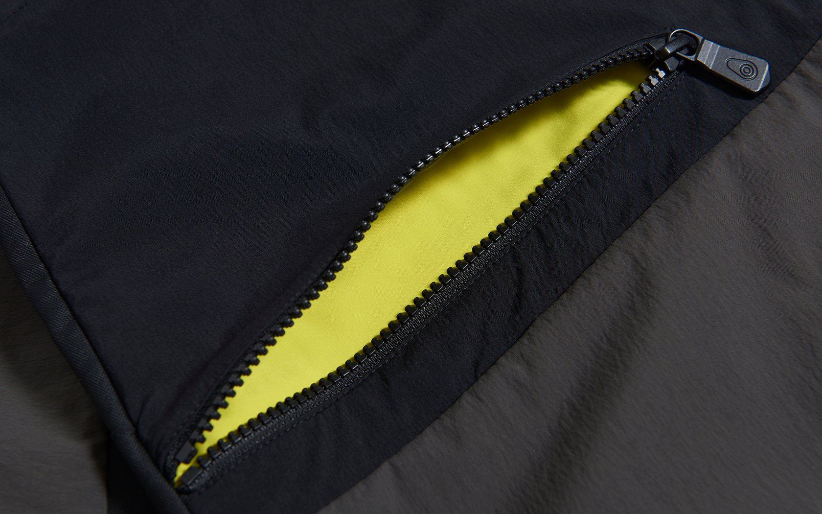 SPRAY TECH PANT