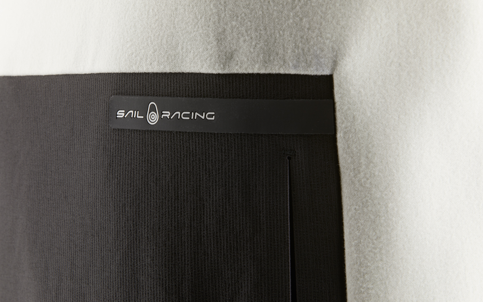 RACE EDITION TECH SWEATER