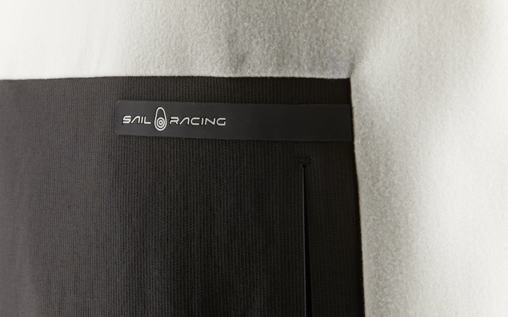 RACE EDITION TECH SWEATER