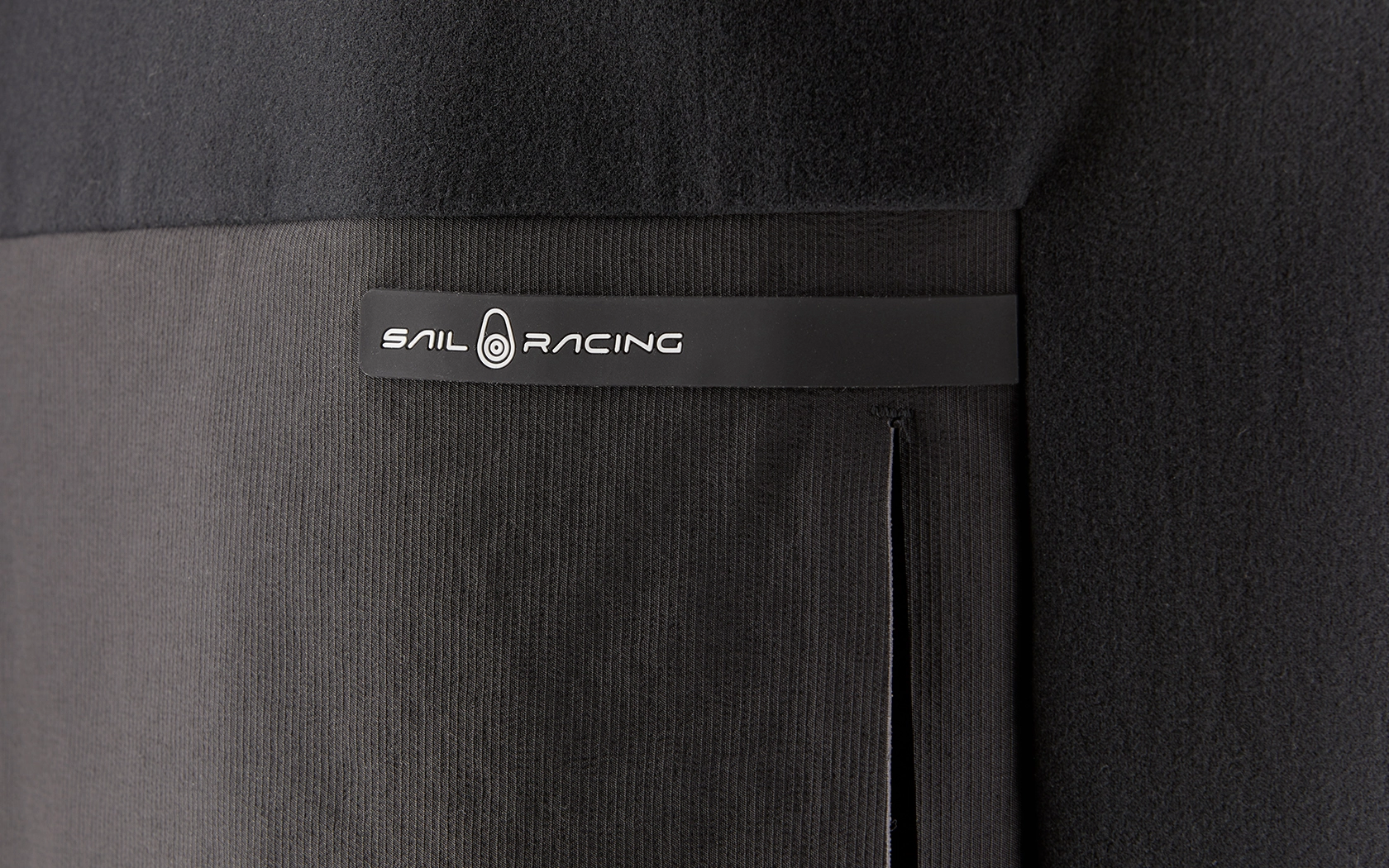 RACE EDITION TECH SWEATER