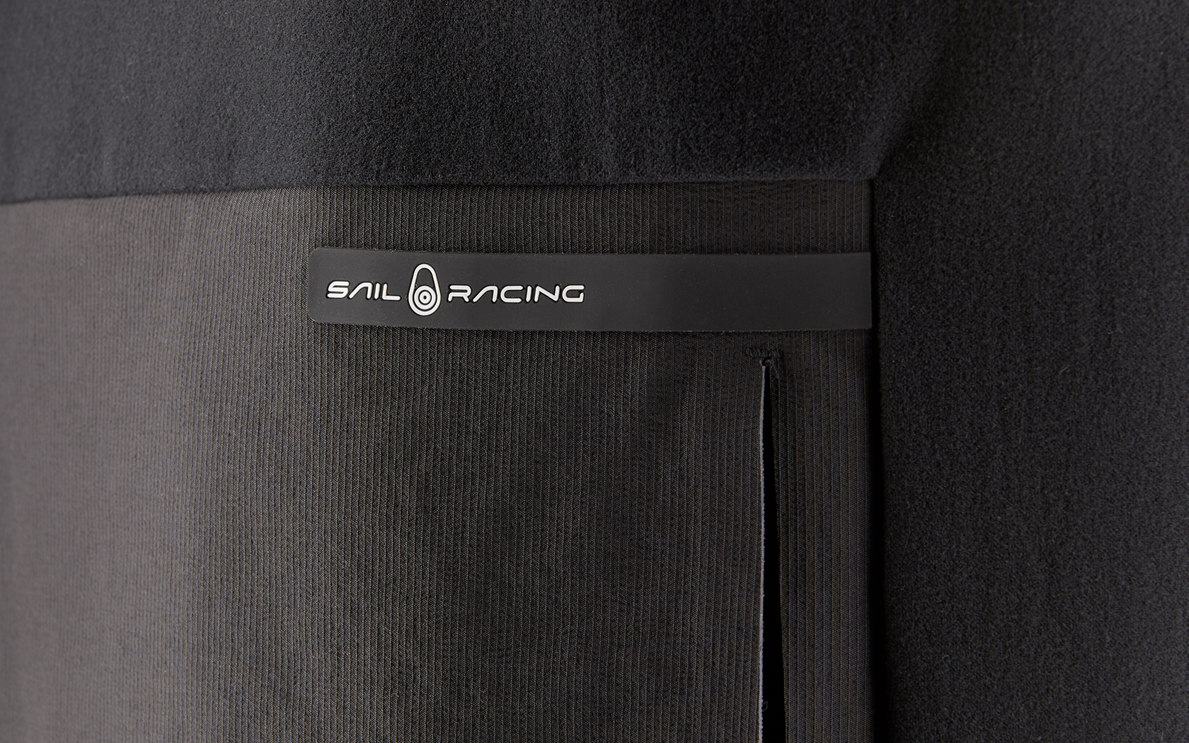 RACE EDITION TECH SWEATER