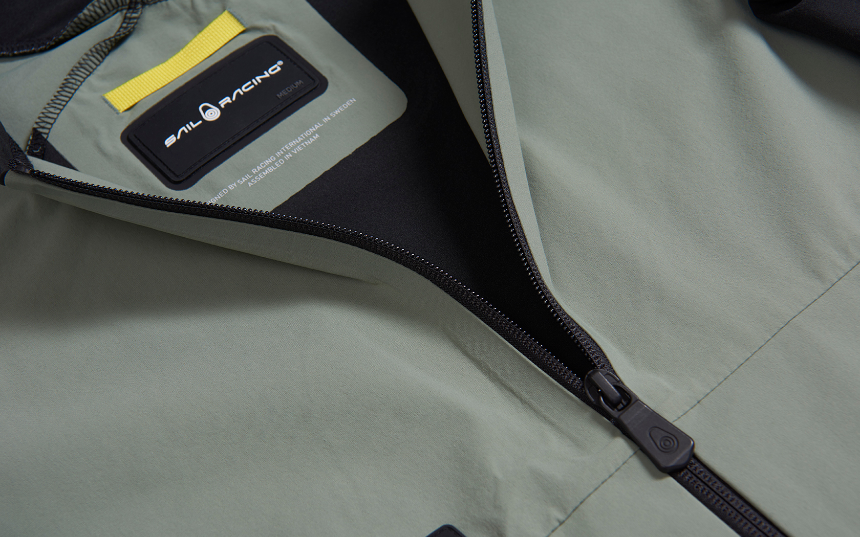 W RACE LIGHT JACKET
