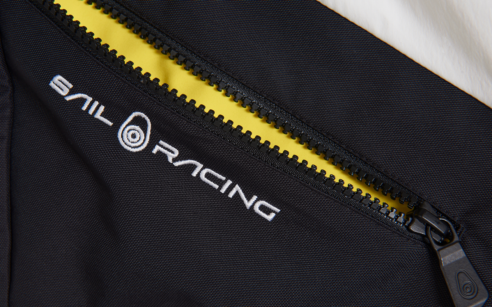 W SPRAY TECH SHORTS