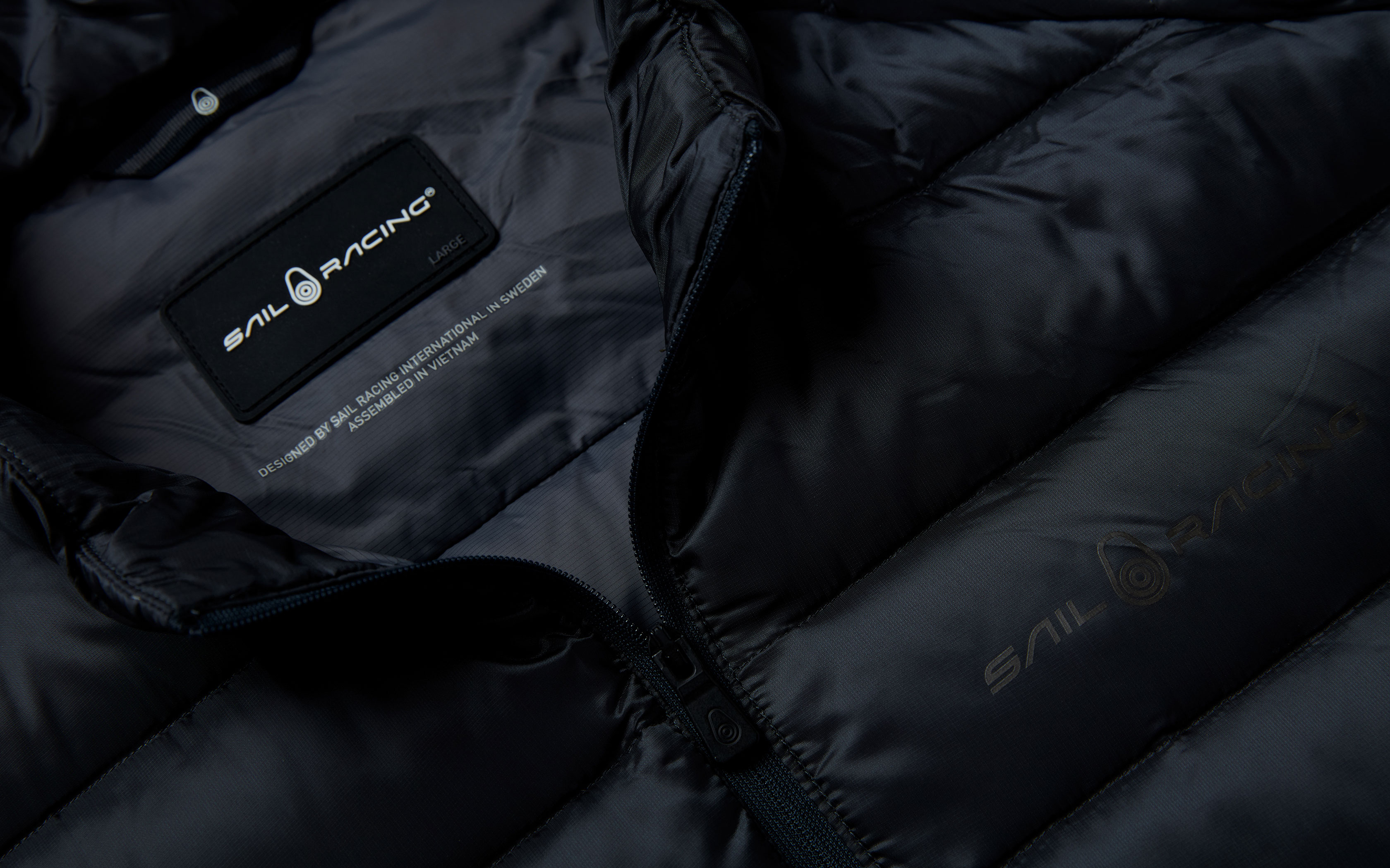 SPRAY DOWN JACKET