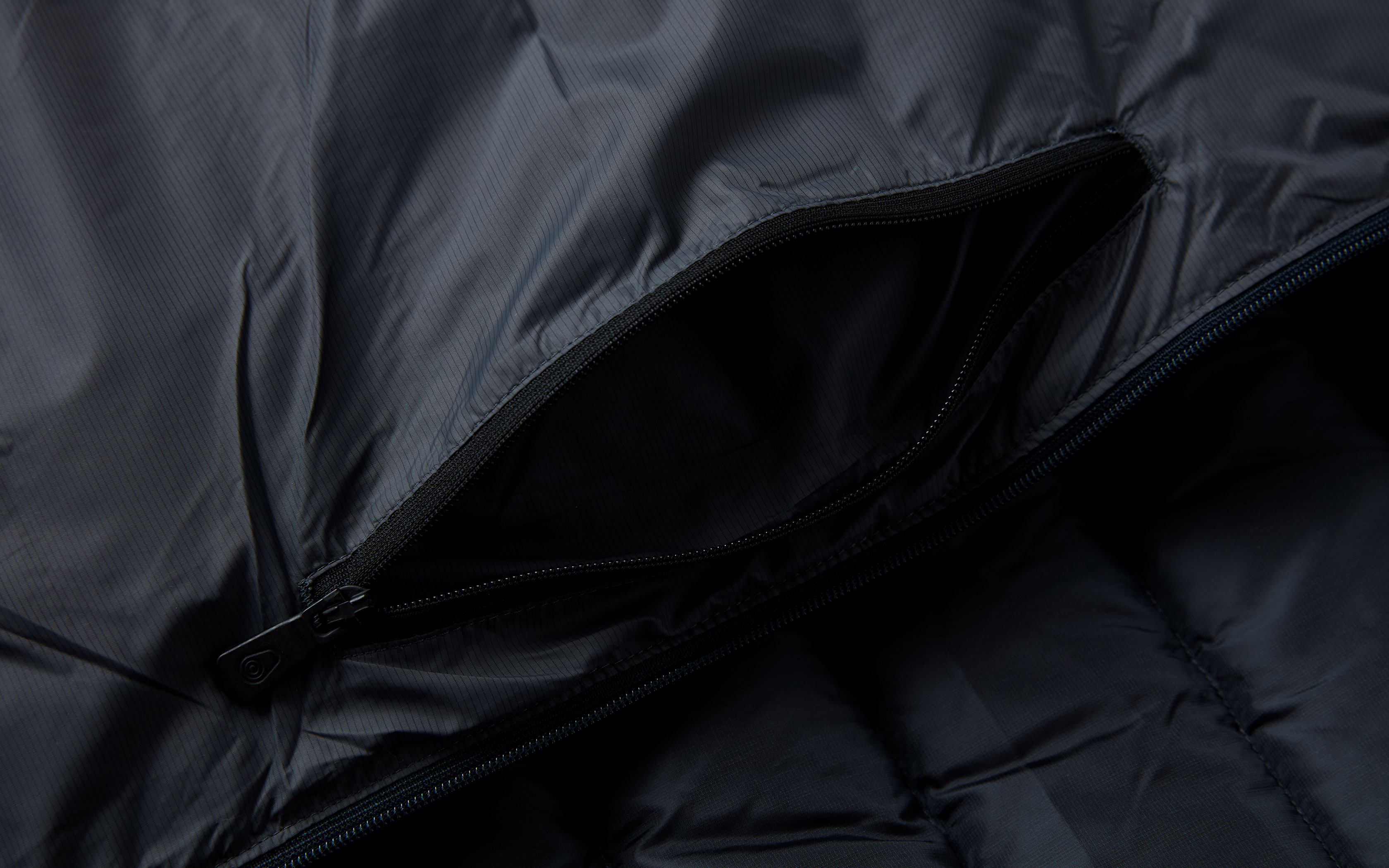 SPRAY DOWN JACKET
