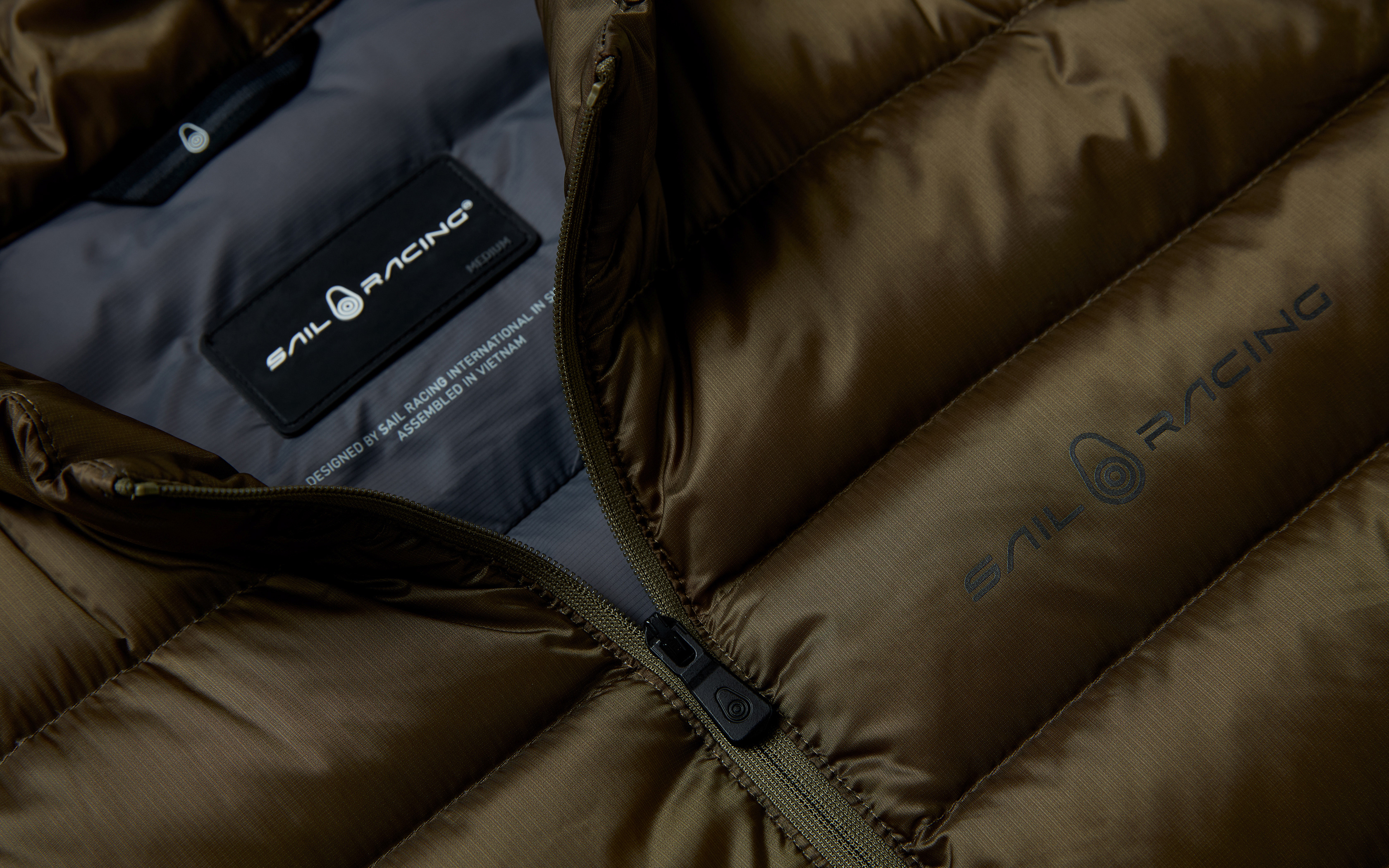 SPRAY DOWN JACKET