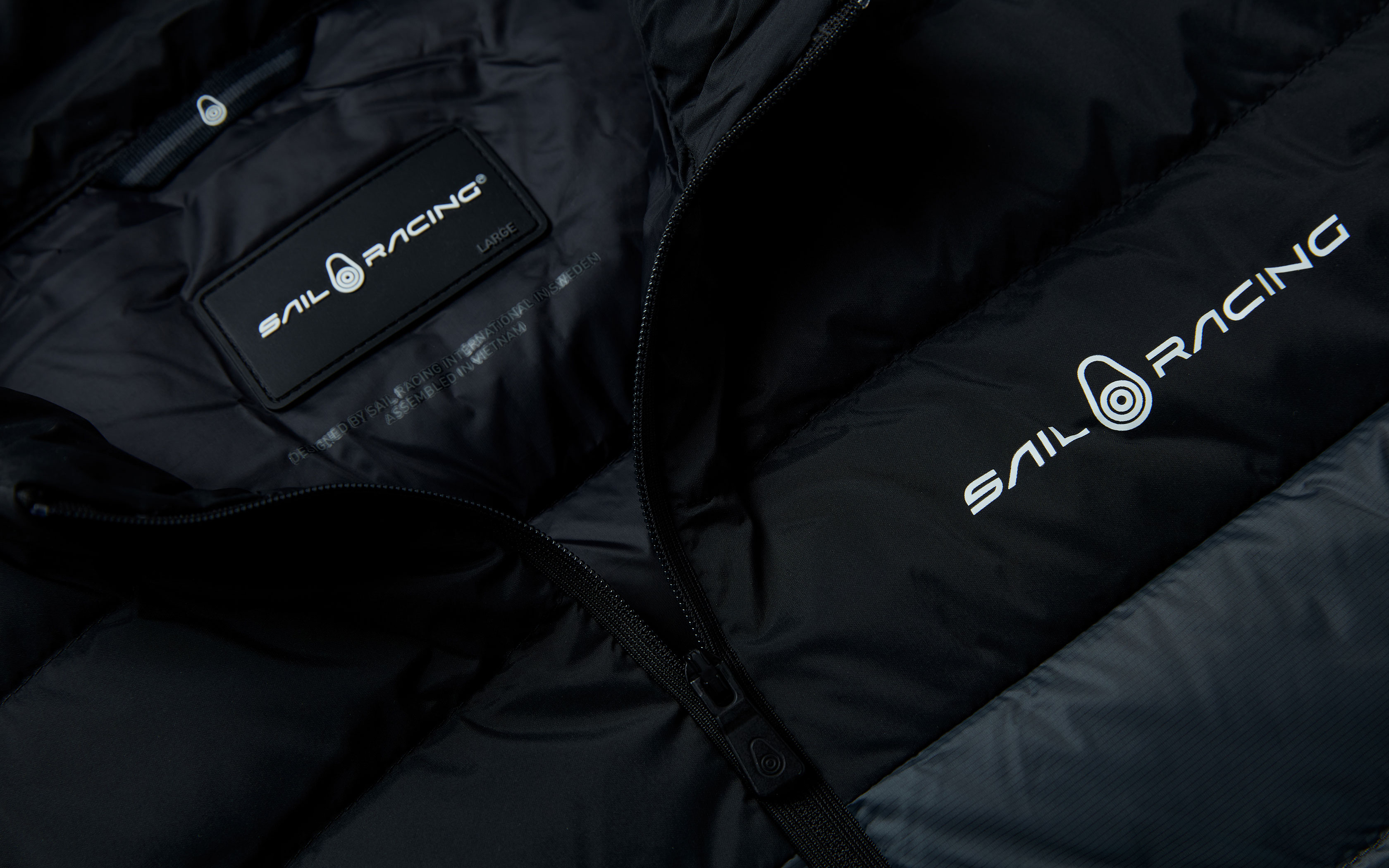 SPRAY DOWN JACKET