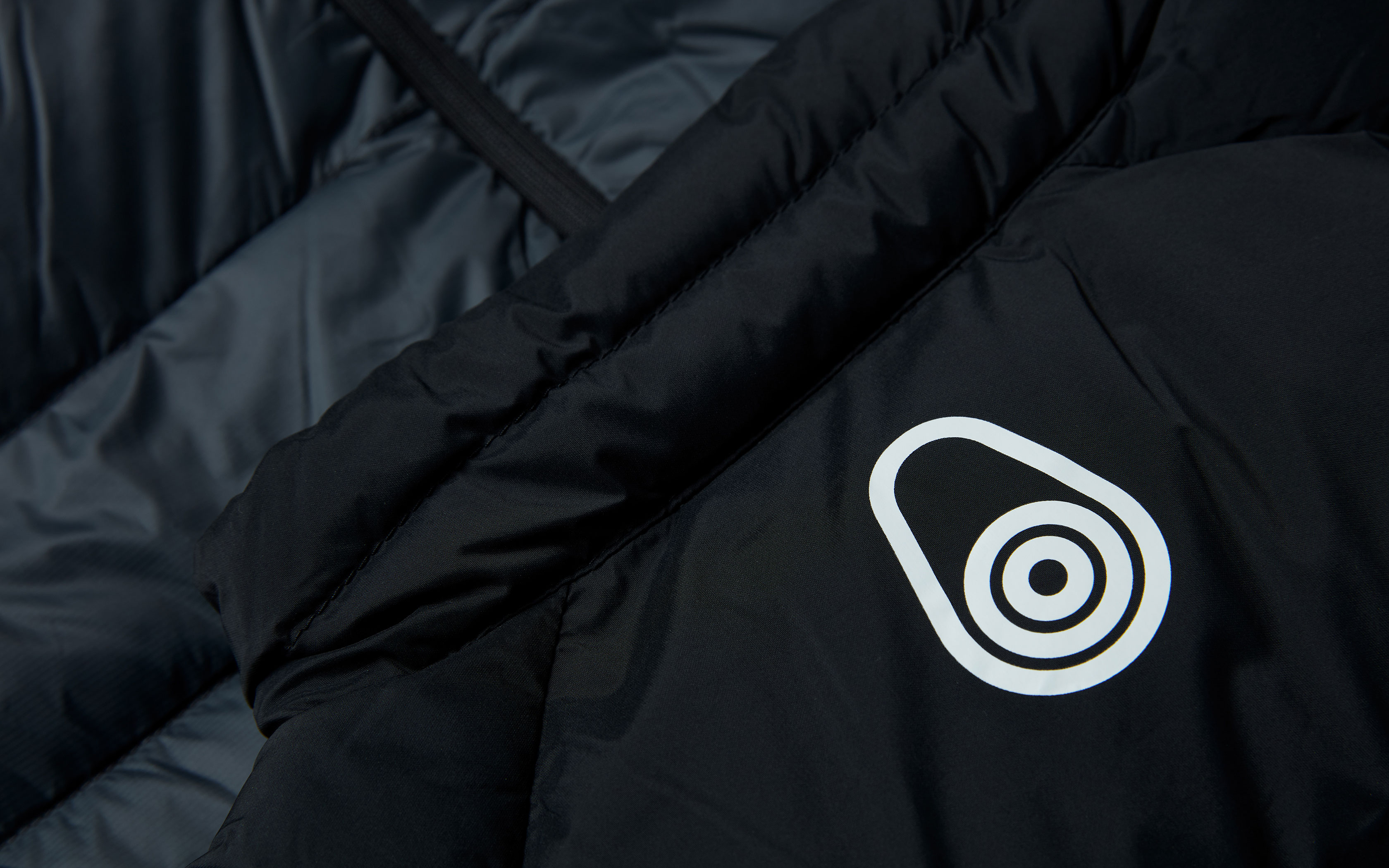 SPRAY DOWN JACKET