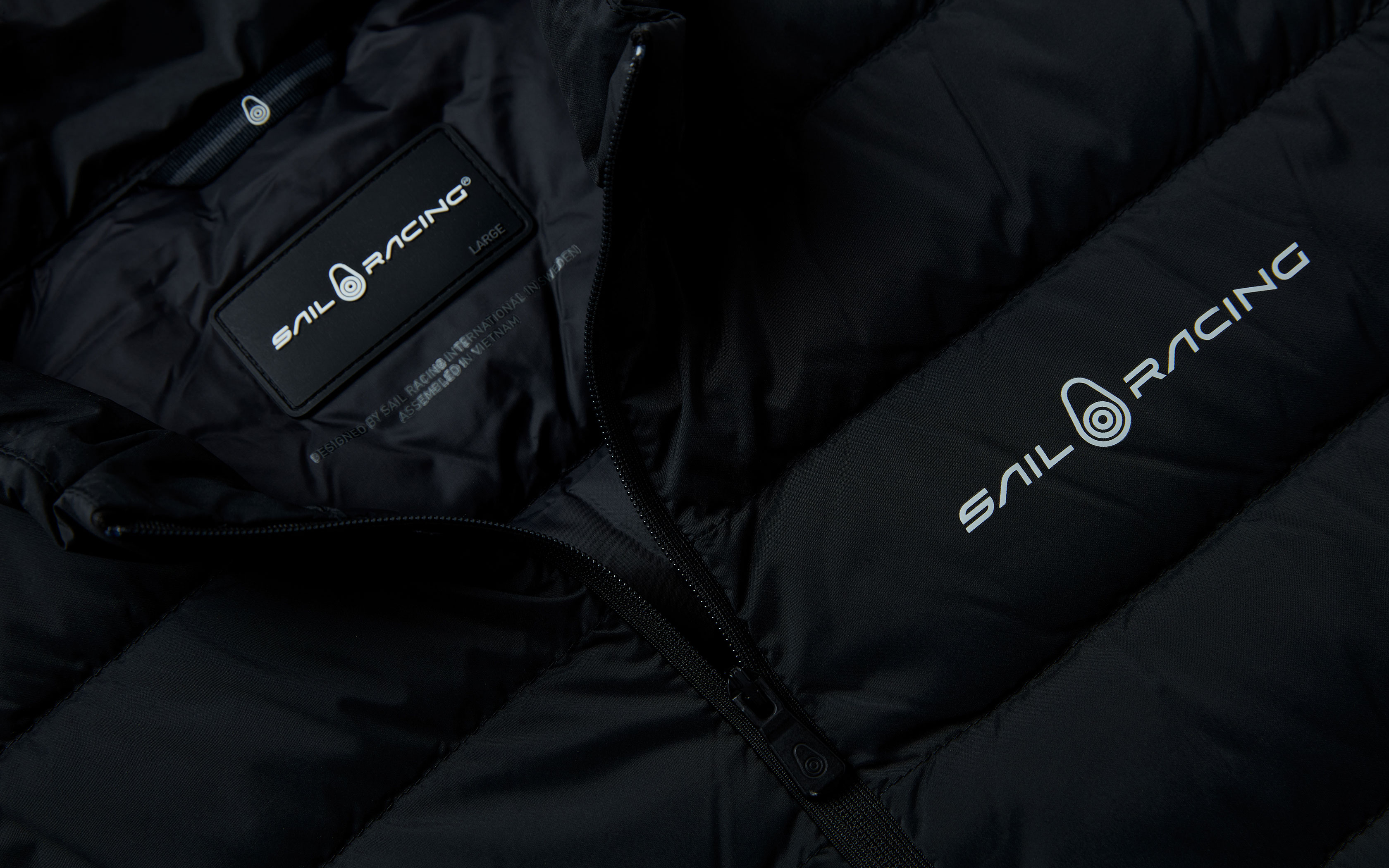SPRAY DOWN JACKET
