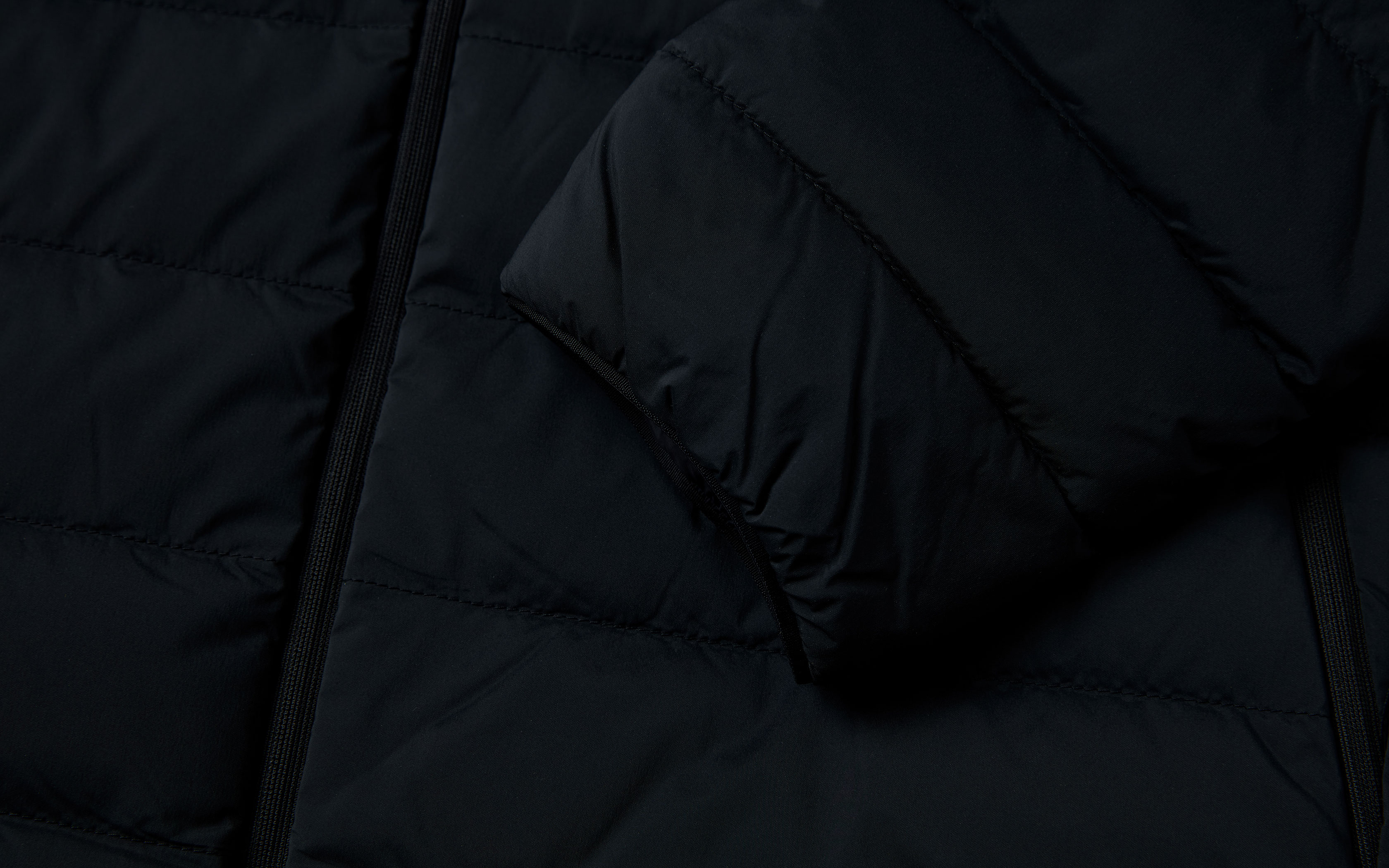 SPRAY DOWN JACKET